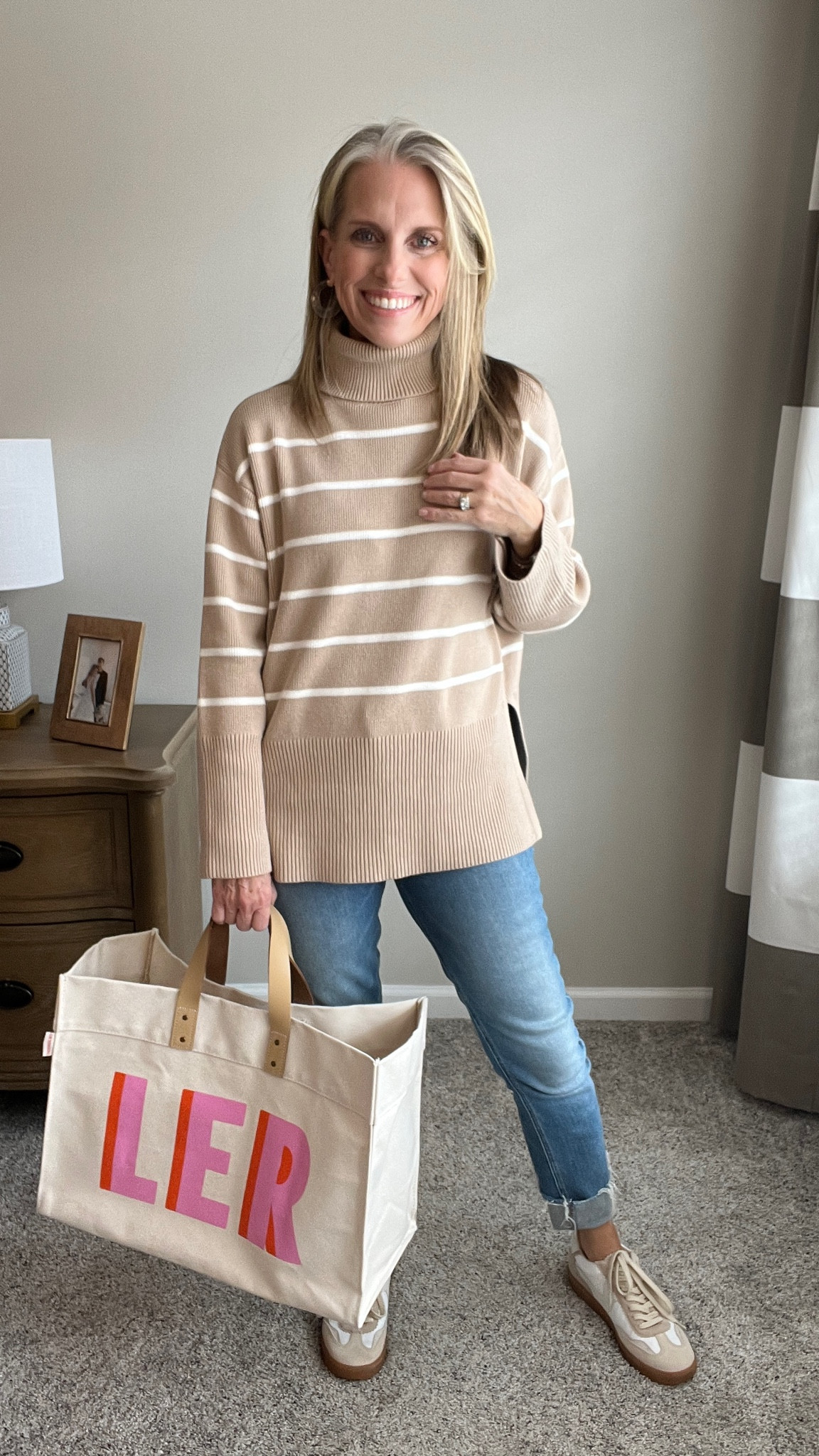 Cotton sweater from LAKE 
wearing Small 
Use LISA10 on tote 

#LTKStyleTip #LTKTravel #LTKOver40