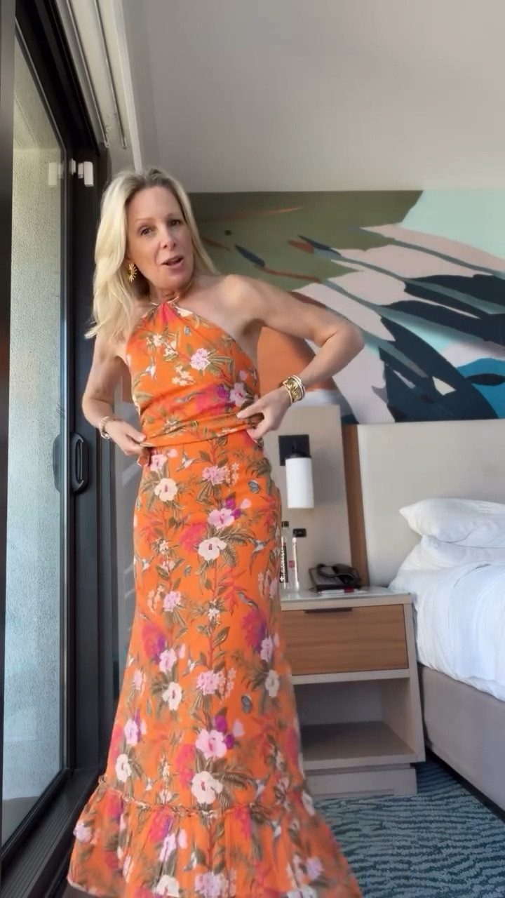 #ootn wearing @conigliopalmbeach 
Less then 24 hrs in Miami 
#secretsnstyle