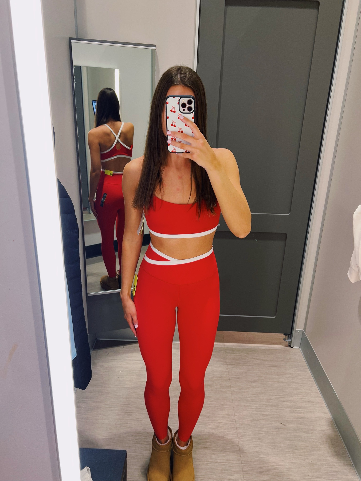 wearing a size small in top & bottom! 