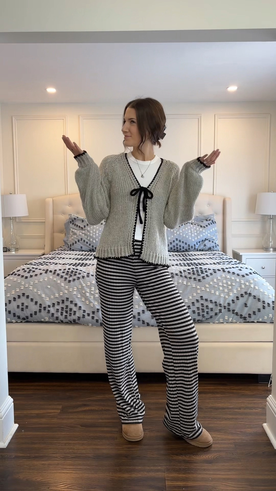 Wearing a medium in the sweater and medium in the pants 

#LTKwinter #LTKFashionMonth #LTKcanada