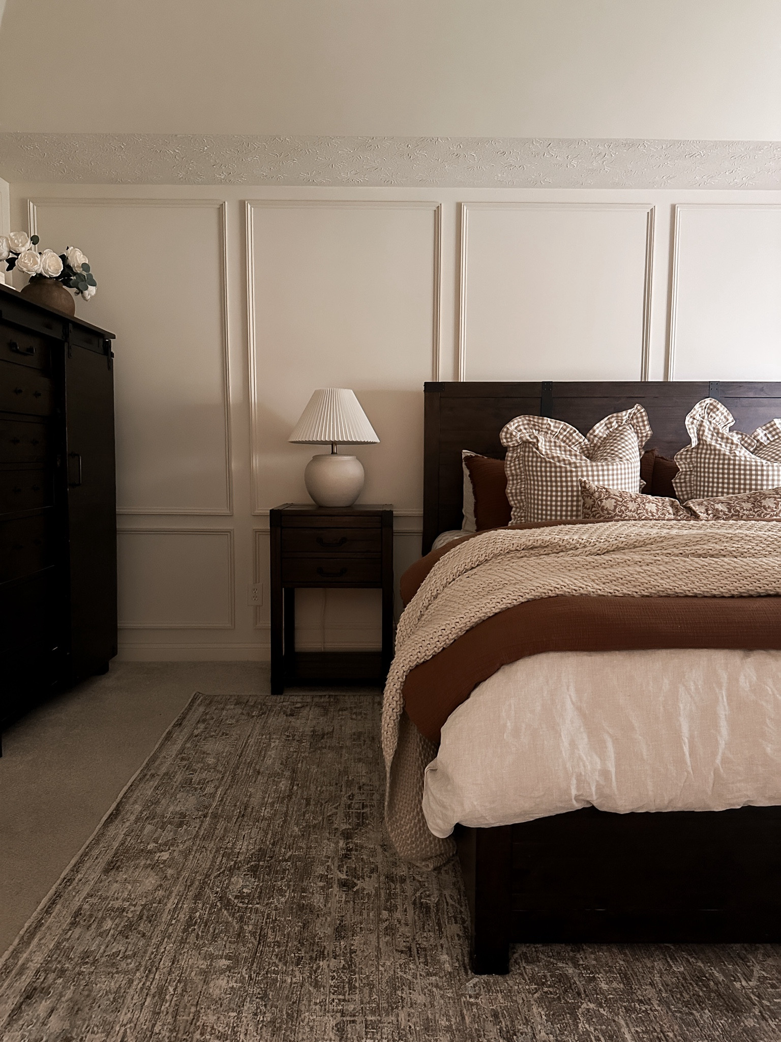 Master bedroom refresh!

Bedroom rug, bedding, master bedroom, ruffle pillows

#LTKHome