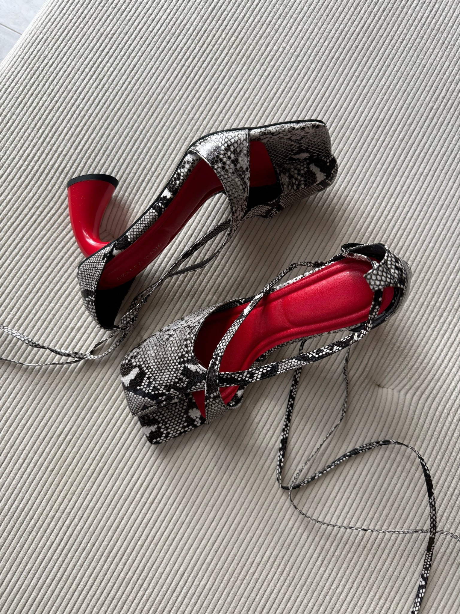 Obsessed with these !!! They’re so fun 🤩 hot shoes for summer , shoes lover , statement shoes

#LTKSeasonal #LTKSaleAlert