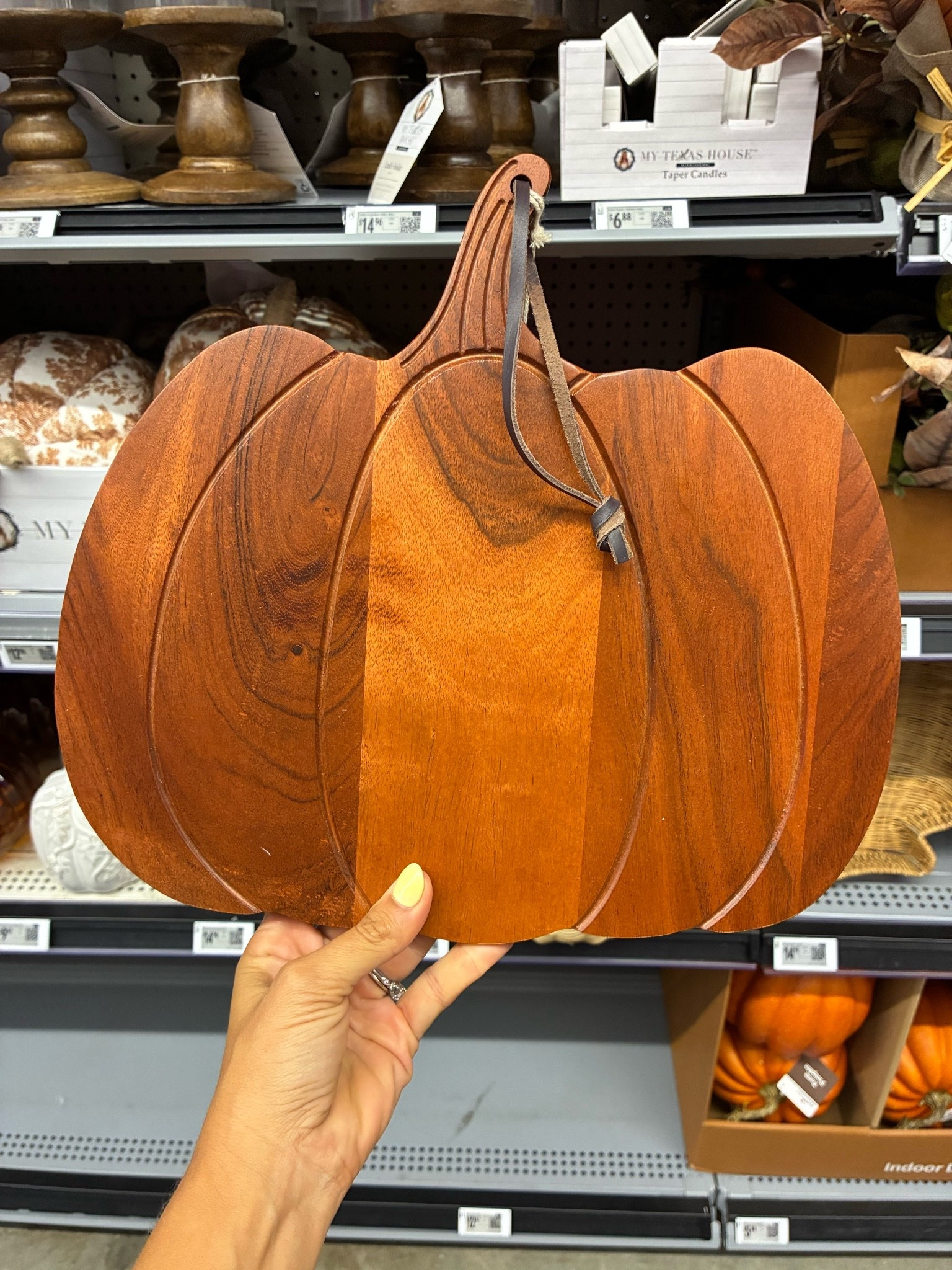This pumpkin platter is so gorgeous! Use it to serve or hang it on the wall

#LTKSeasonal