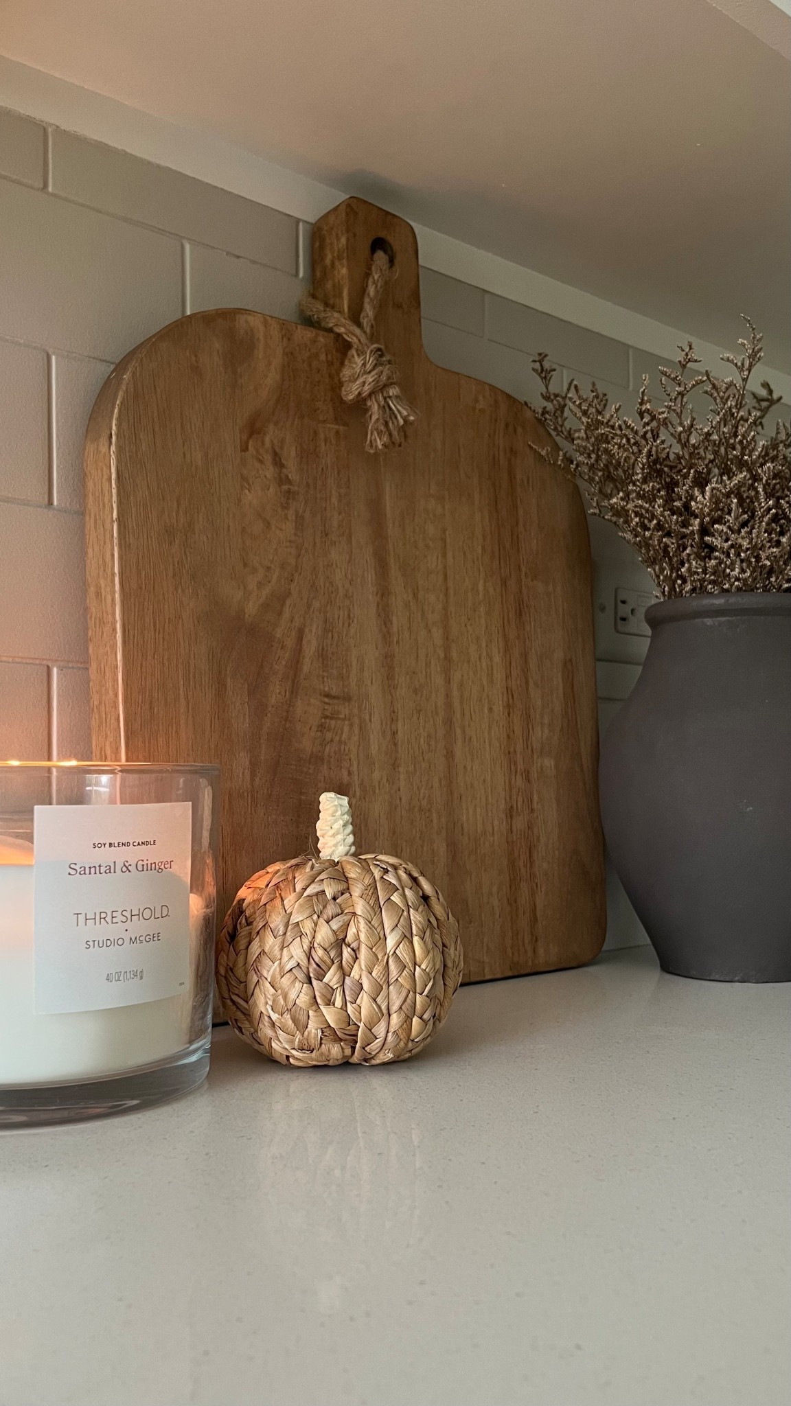Simple fall styling 

#LTKHome #LTKStyleTip #LTKSeasonal