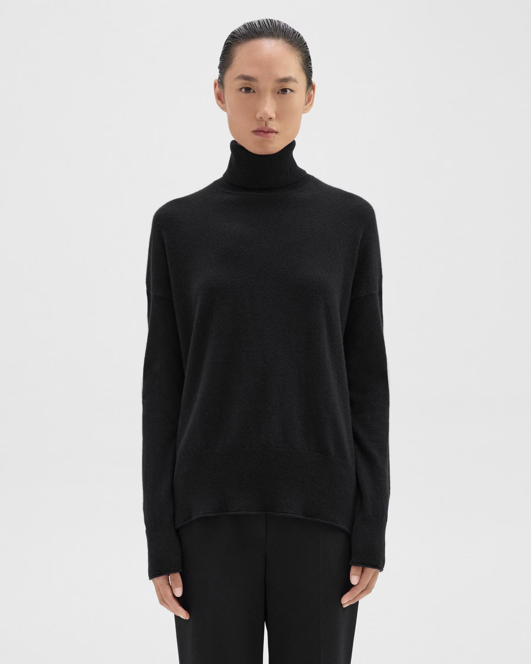Karenia Turtleneck Sweater in Cashmere | Theory