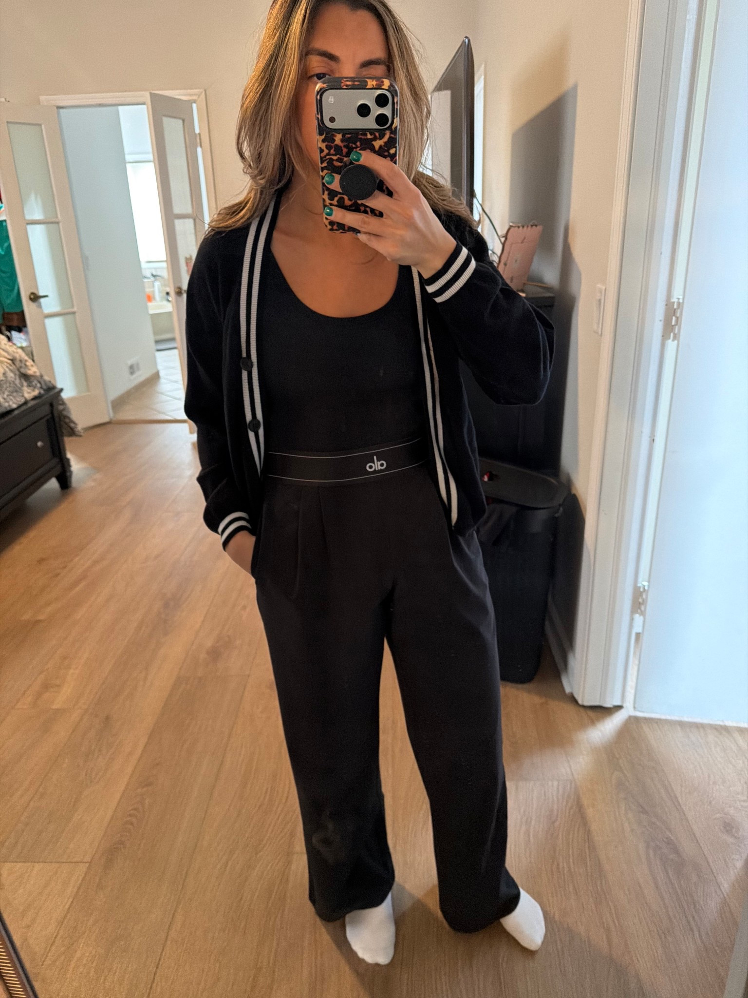 Comfy but cute



#LTKootd #LTKdayinmylife #LTKmomlife