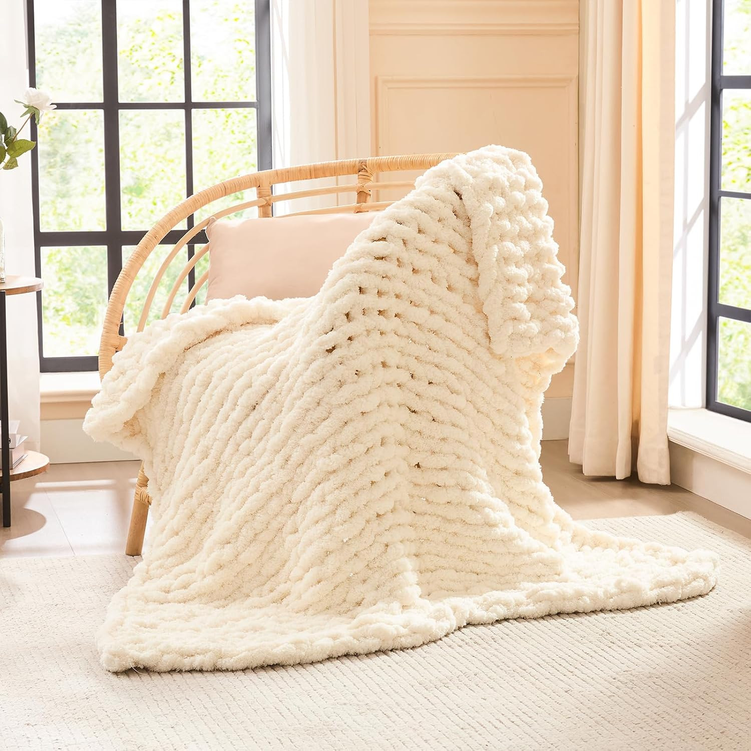 L'AGRATY Chunky Knit Throw Blanket for Couch, 40'' x 50'' Knit Throw, Ivory | Amazon (US)