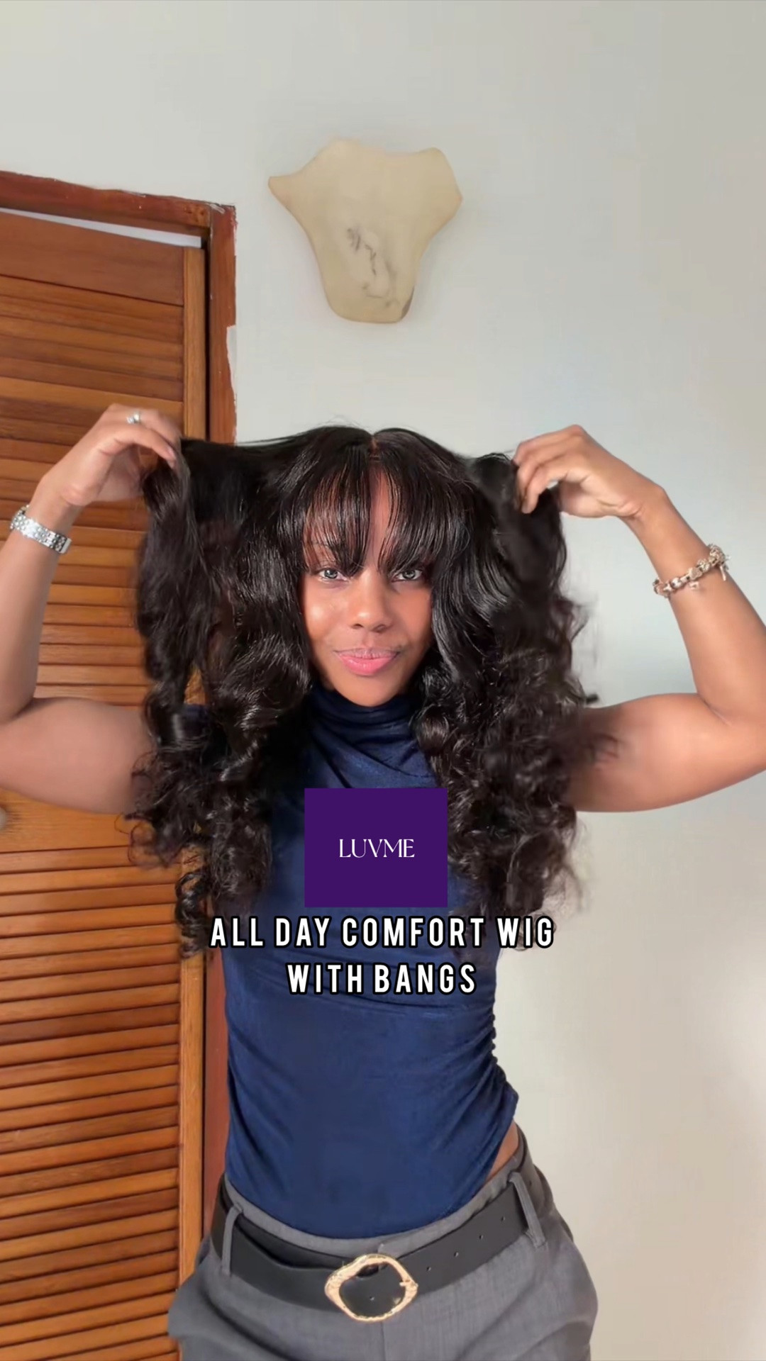 This is the @Luvme Hair @luvme_hair_official  All Day Comfort Wig with bangs. 

Code: DOX28 for 28% off🎉🎉
#luvmehair #gluelesswiginstall #wigwithbangs