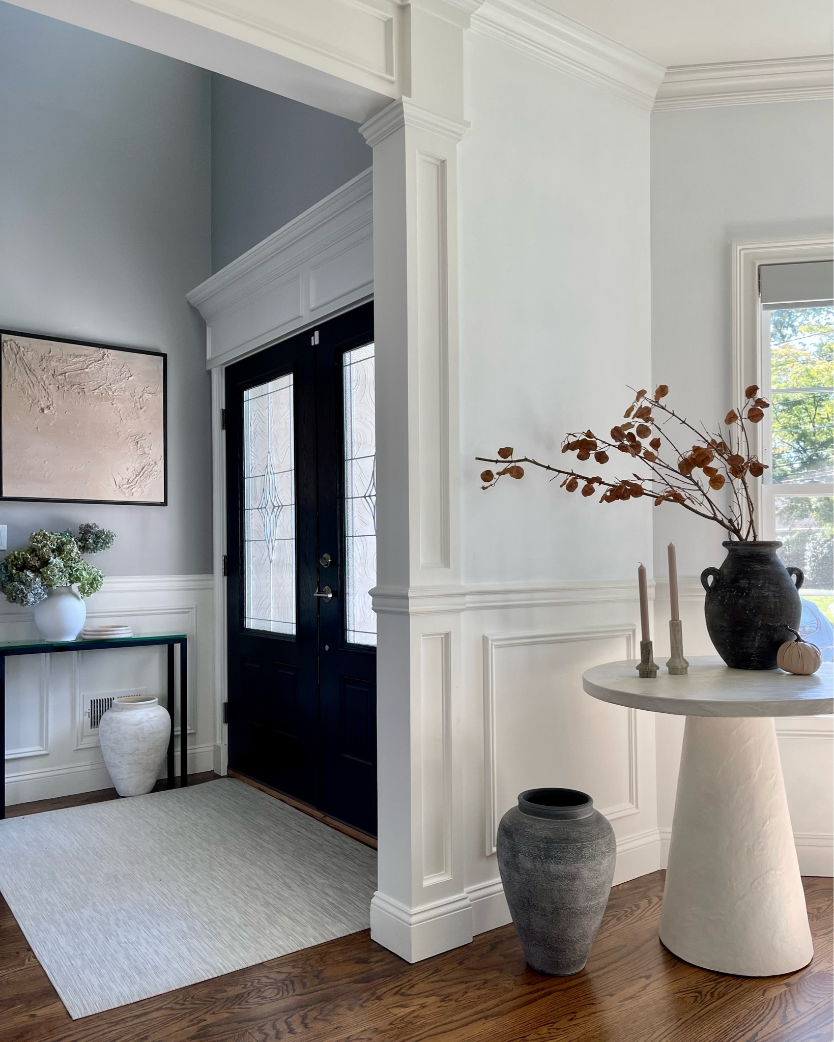 Entryway views

Small space solution

#LTKSeasonal #LTKhome #LTKover40