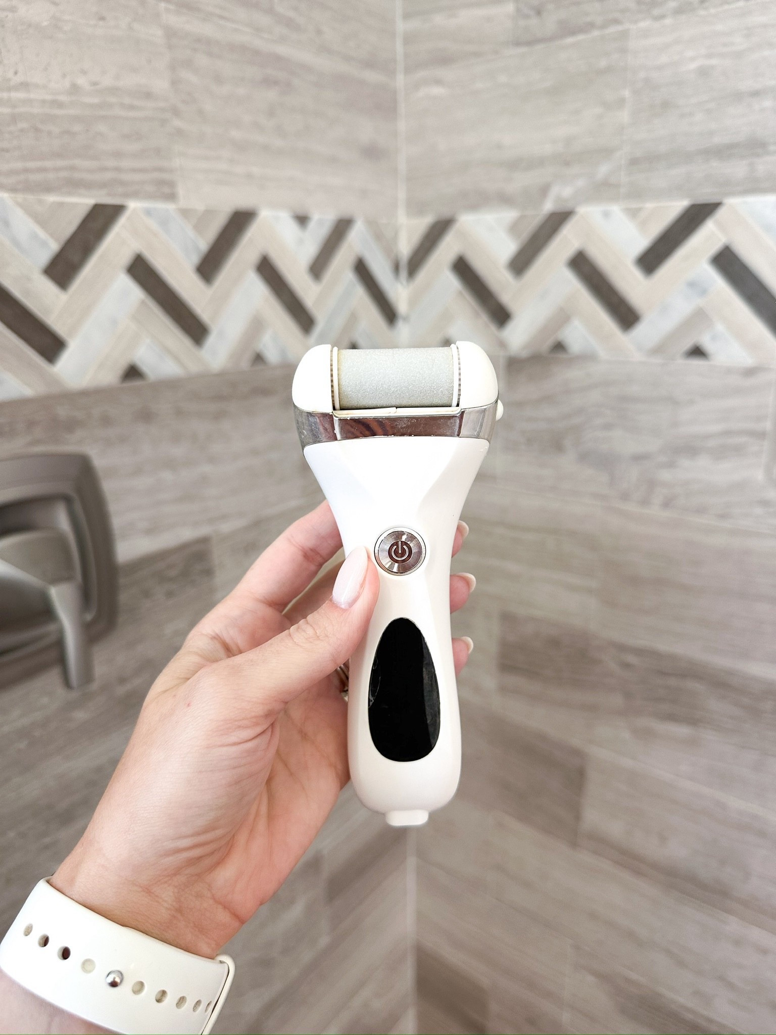 Amazon Big Spring Sale + Sandal Weather =
Spring Must Have ‼️

Such a great Callus Remover. Use wet or dry. Great for yourself or an Easter basket treat for your bestie.

//
Callus remover
Beauty products 
Foot treatments 

#LTKselfcare #LTKBeauty #LTKSaleAlert