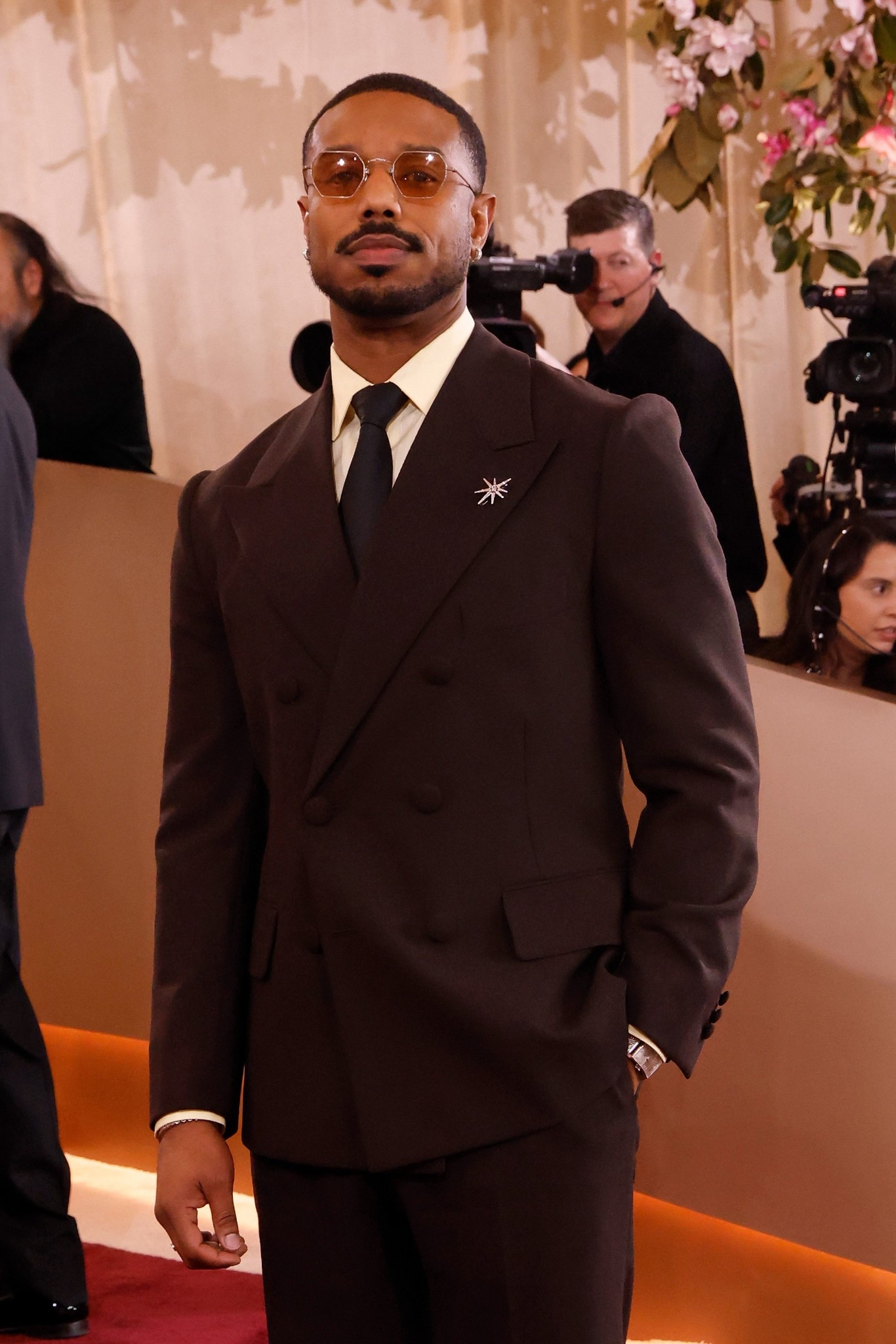 2026 Golden Globes lesson? Every man needs a good pair of slutty little glasses. 

 

#LTKgrwm #LTKootd #LTKMens