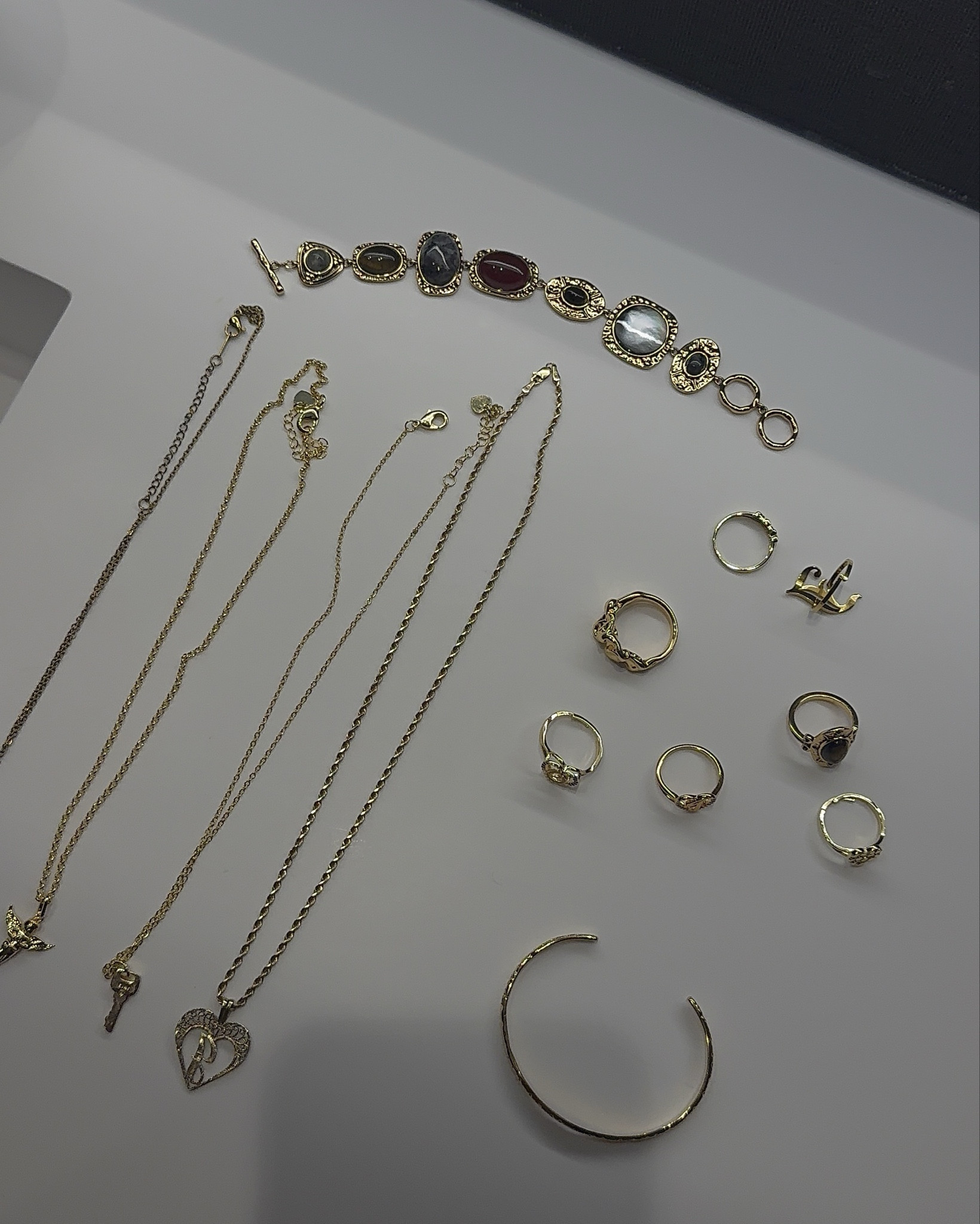 gold jewelry + jewelry haul

#LTKStyleTip #LTKU #LTKBeauty