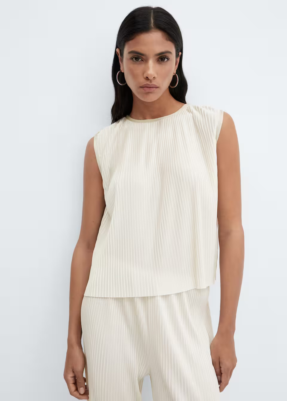 Sleeveless pleated top -  Women | Mango United Kingdom | MANGO (UK)