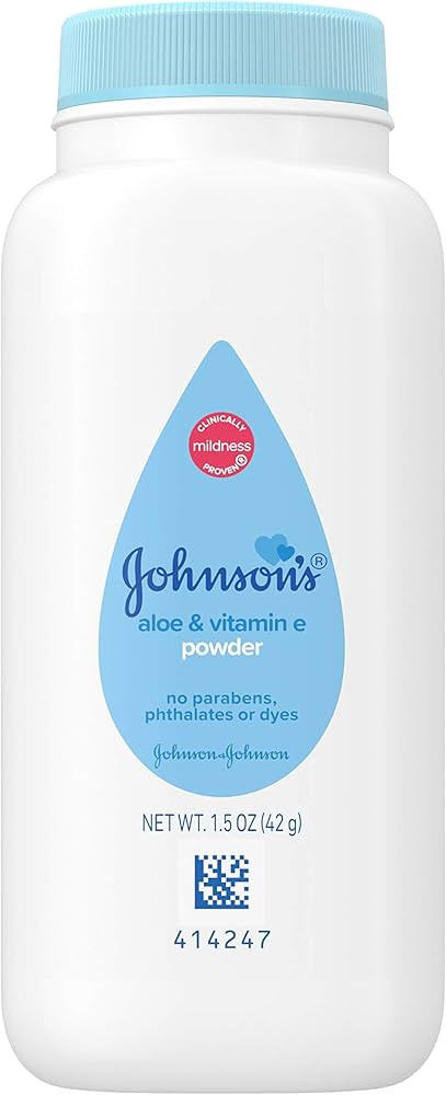 Johnson's Baby Naturally Derived Cornstarch Baby Powder with Aloe and Vitamin E for Delicate Skin... | Amazon (US)