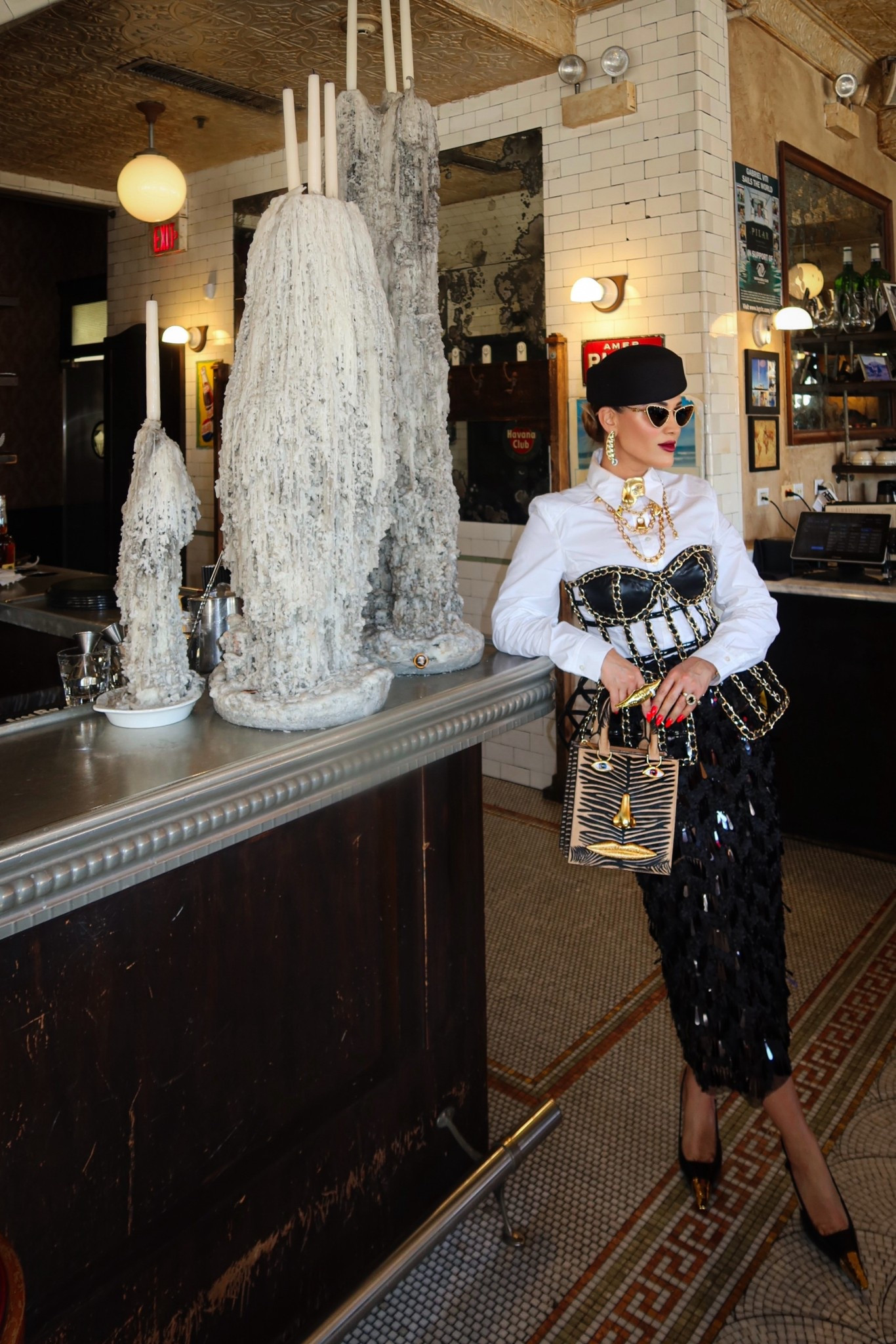 Surrealism in fashion ✨👁️👃👄

#LTKParties #LTKHalloween #LTKFindsUnder100