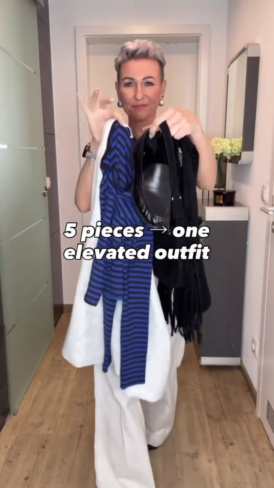 Black, white & stripes — a timeless outfit formula.
Vest layering, tailored white suit, loafers and statement accessories for a polished everyday look.

#ltkstyle
#ltkfashion
#classicstyle
#outfitformula
#styleover40

#LTKdeutschland #LTKspring #LTKstyletip
