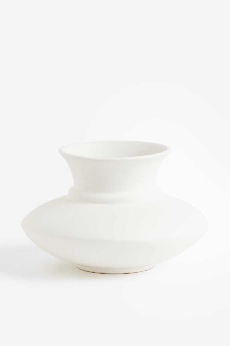 Low Stoneware Vase | H&M (US + CA)