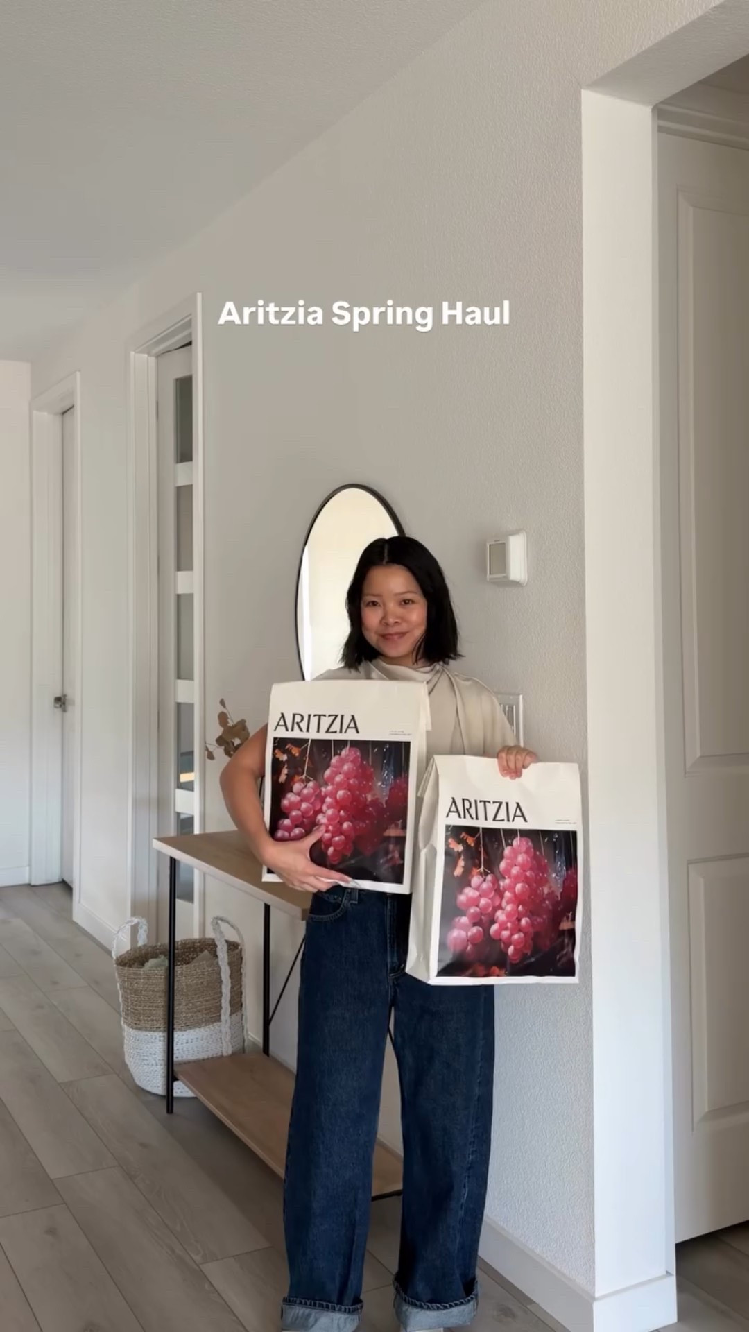 This @Aritzia haul has me ready for spring! 

Size S in satin top
Size 2 in trousers (short length)
Size S in halter top
Size S in pants
Size XS in jacket
Size XS in cropped trench


#LTKSeasonal #LTKPetite #LTKWorkwear