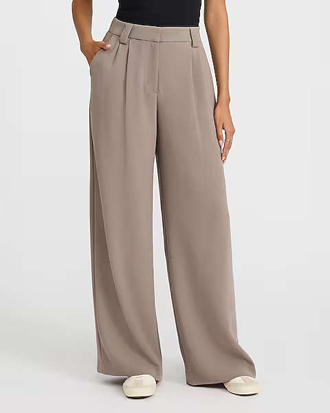 Signature Crepe High Waisted Relaxed Trouser | Express