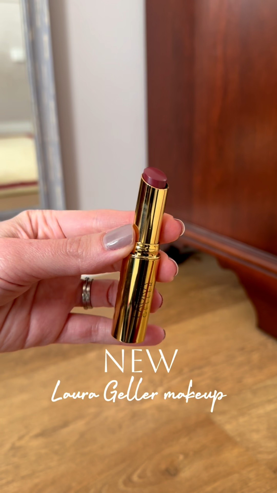 New holiday makeup I ordered from Laura Geller - the lip balm is a beautiful plum brown for winter. Everything is on sale now!

Balm: Plum Happy
Eyeshadow stick: Rose Gold
Highlighter: French Vanilla
Eyeliner: Smoky Night
Lip oil: Neutral Zone


#LTKHoliday #LTKBeauty #LTKFindsUnder50