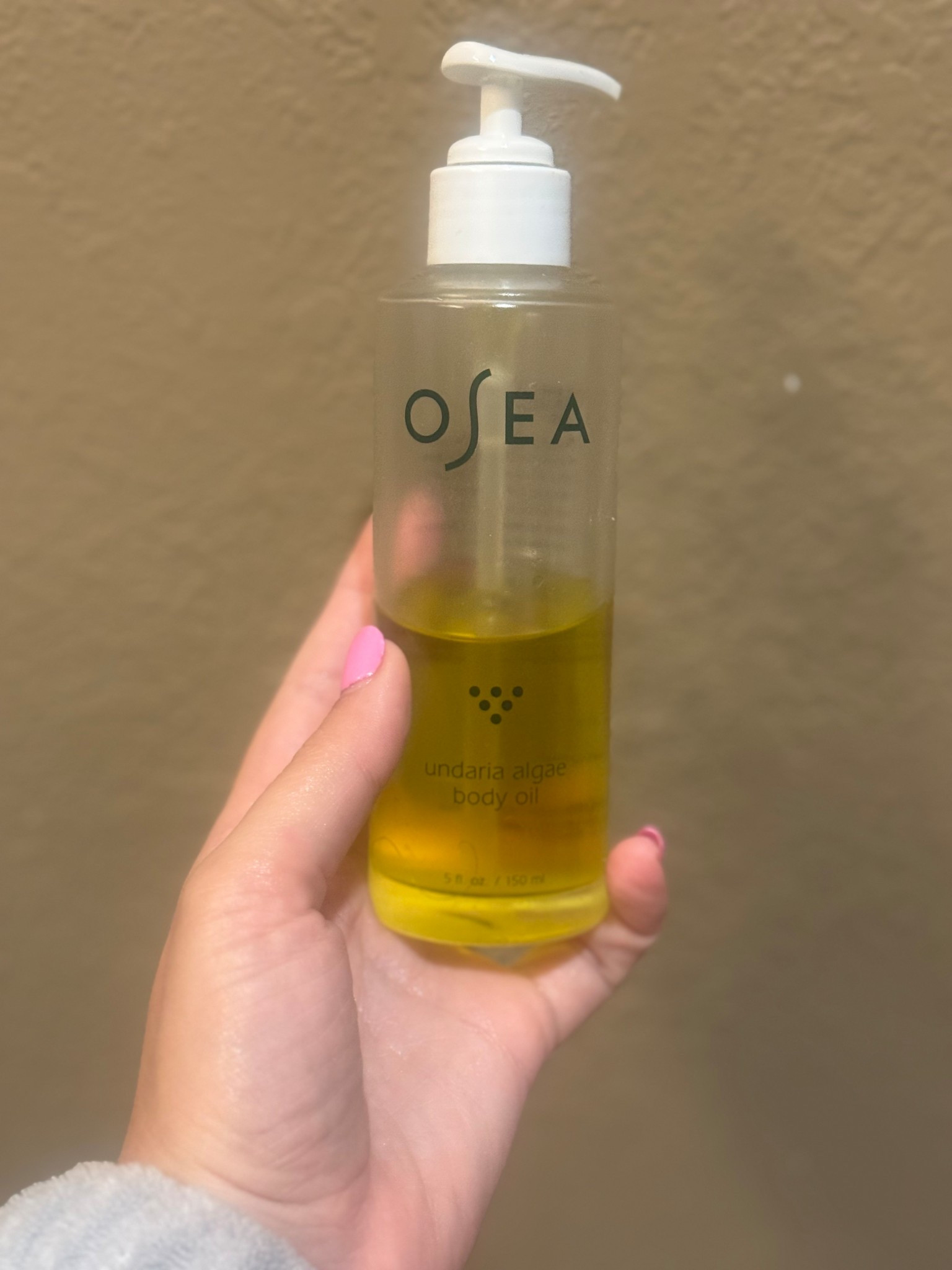 Absolutely obsessed with this Ósea body oil 

#LTKBeauty