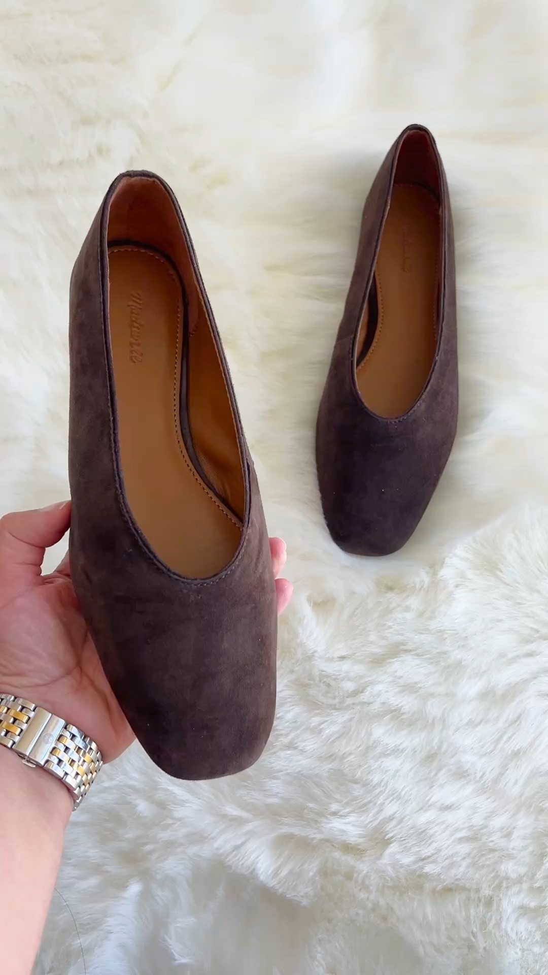 Back in stock in several sizes and colors and some are on sale too! 

Aren’t these chocolate brown suede ballet flats so beautiful?! This color is absolutely gorgeous! Great for winter outfits, workwear, travel outfits and everyday casual outfits. Available in lots of beautiful colors in both leather and suede and some are on sale too! The perfect shoes for your winter capsule wardrobe! 

#LTKSaleAlert #LTKTravel #LTKWorkwear