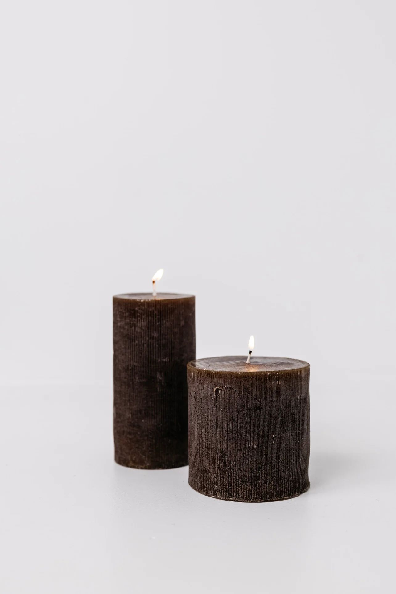 Cozy Up Pillar Candle - 2 Sizes | THELIFESTYLEDCO