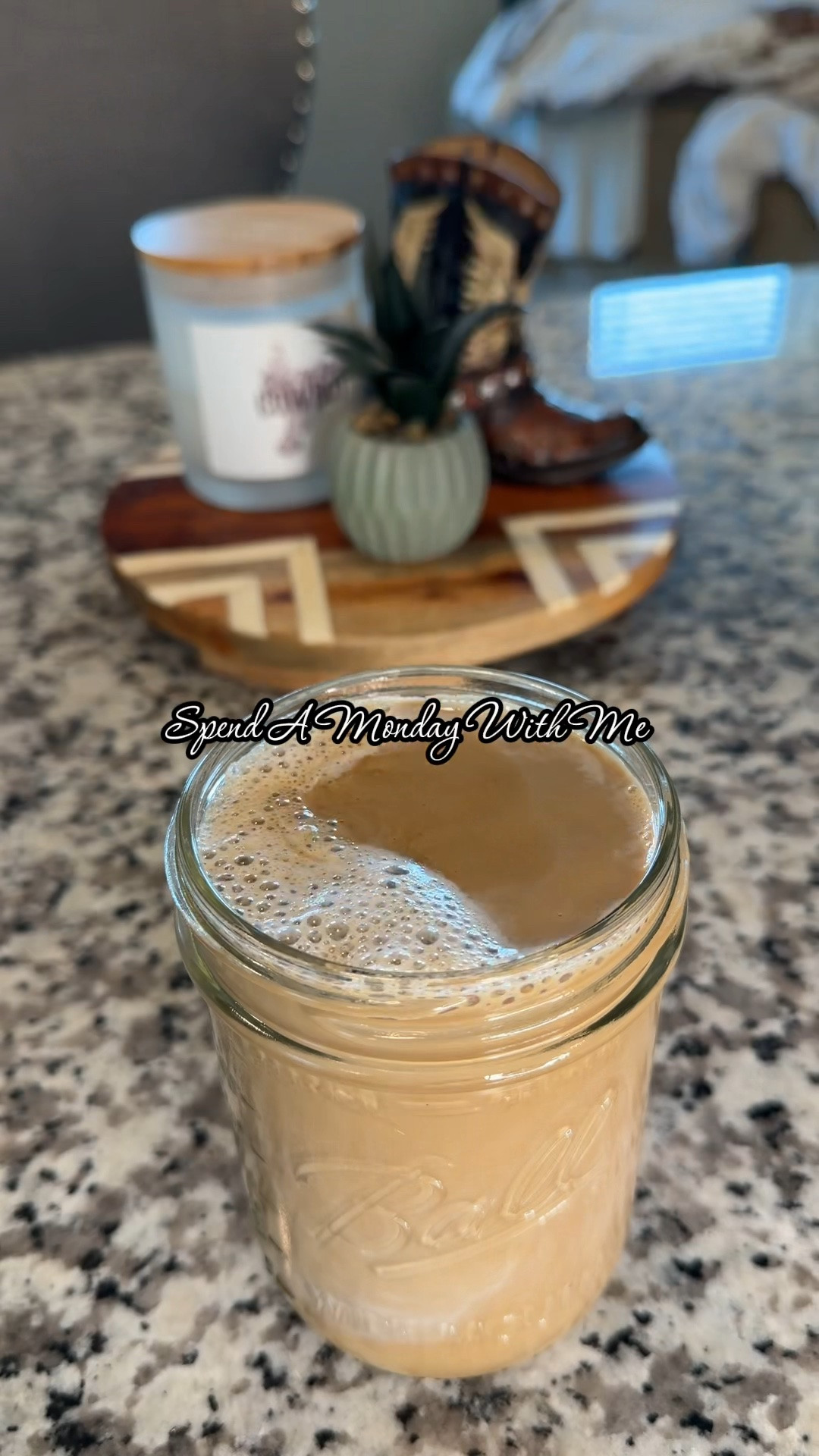 Monday Vlog. Any guesses what my girl dinner will be tonight? 🤠☀️🎶🌵☕️

#vlogger #lifetogether #foryou #spendthedaywithme

#LTKootd #LTKdayinmylife #LTKvlog