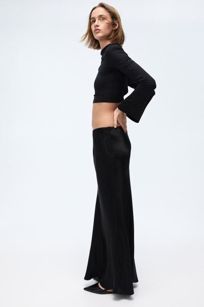 Maxi skirt - Regular waist - Long - Black - Ladies | H&M GB | H&M (UK, MY, IN, SG, PH, TW, HK)