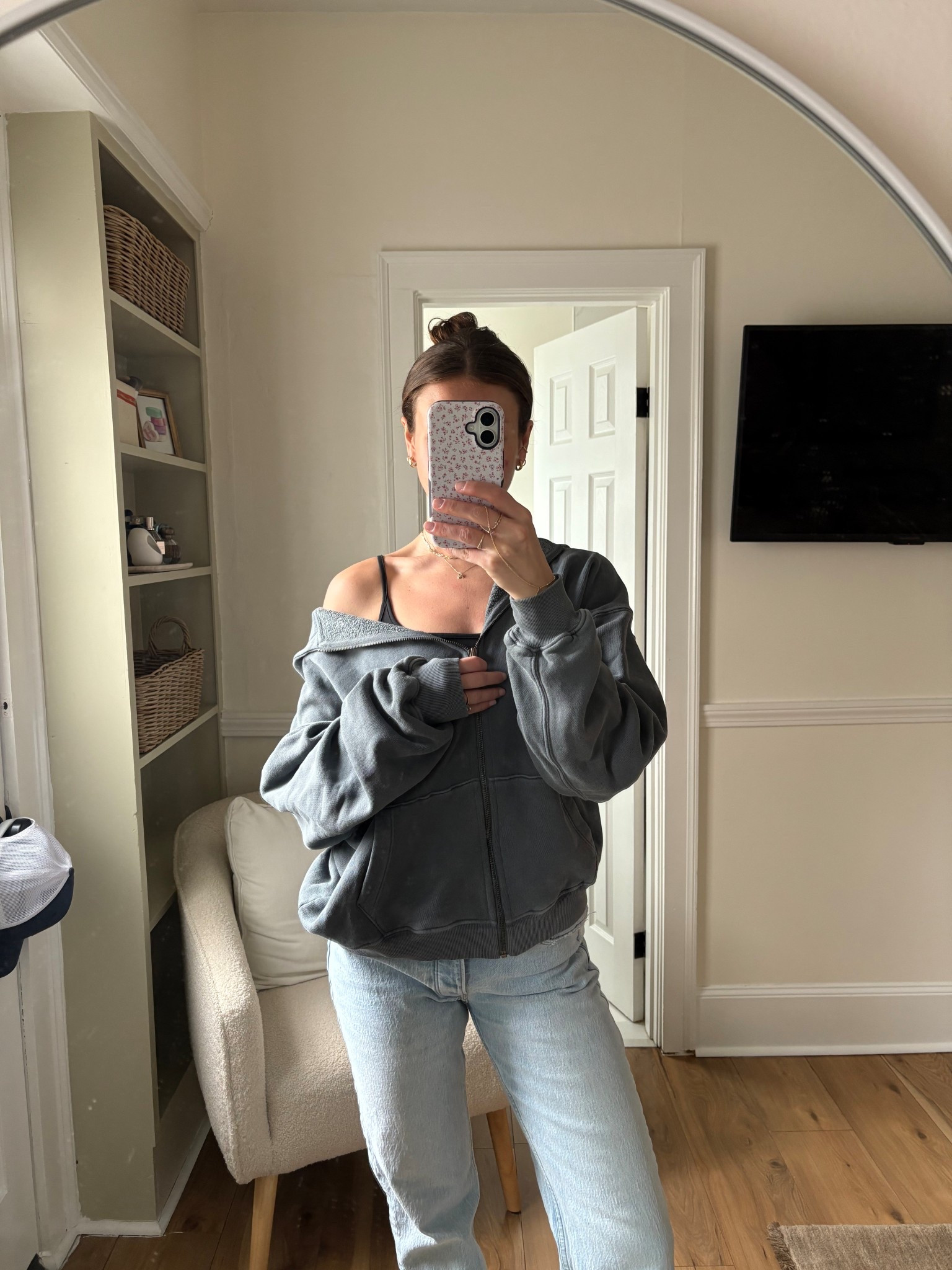 Joah brown oversized hoodie!! So comfy for this rainy day
Then their smoothing cami tank in size s/sx

Jeans are Abercrombie size 26 low rise

#LTKSeasonal #LTKSaleAlert #LTKStyleTip