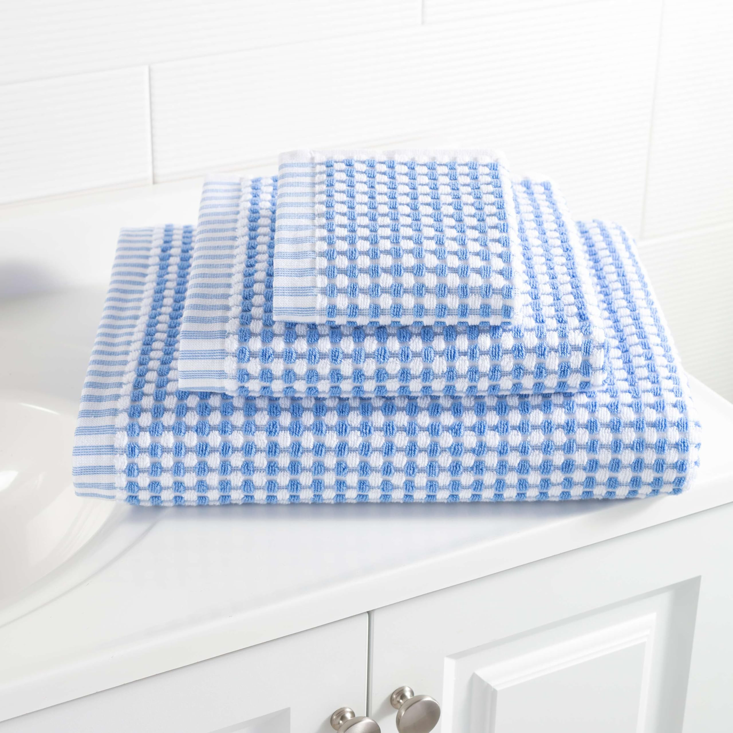 Ceylon French Blue Towel, Bath Towel, White Solid Pattern | Amazon (US)