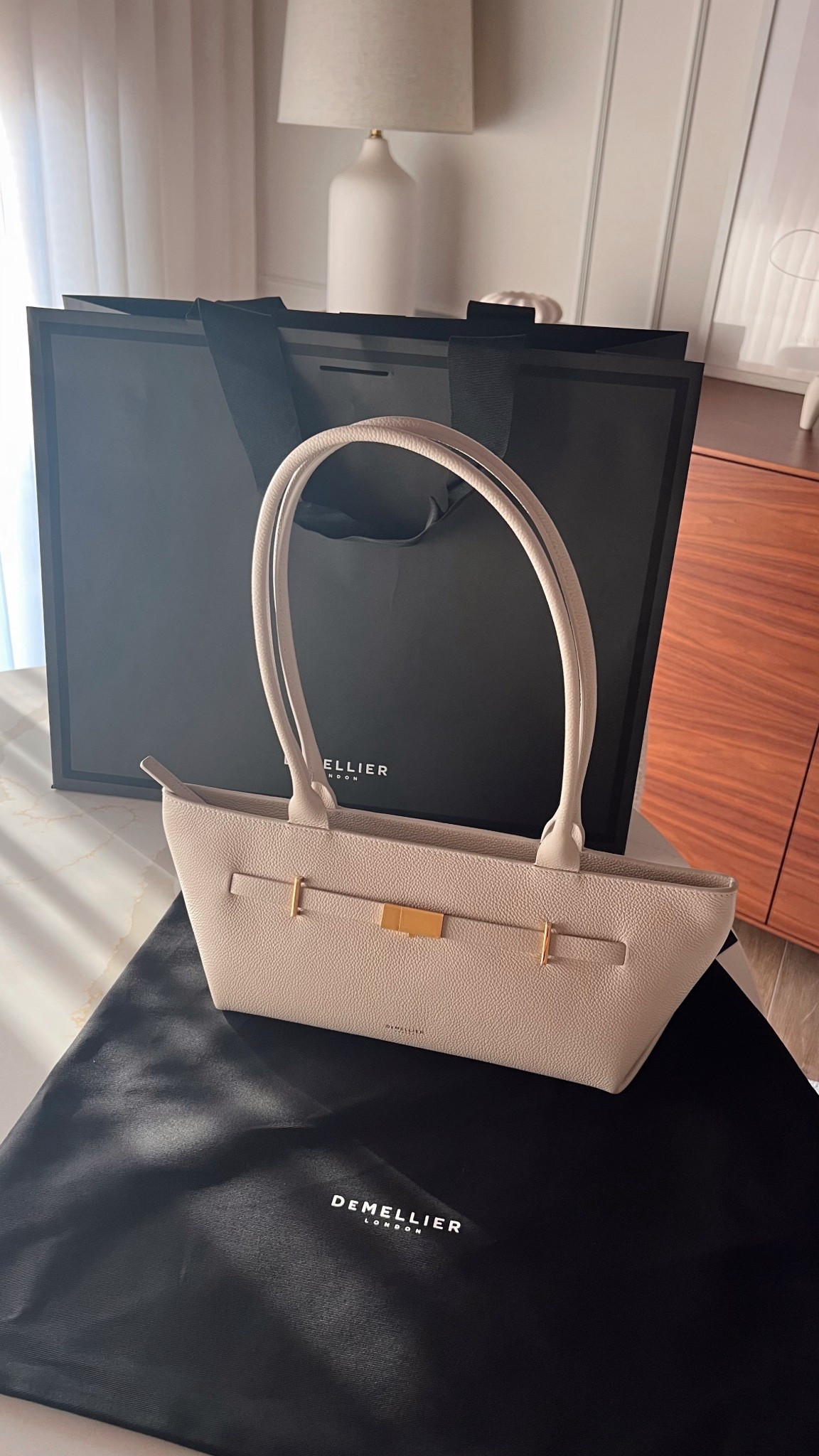 New favorite bag for fall 🍂🥺🫶🏽

#LTKStyleTip #LTKSeasonal #LTKItBag