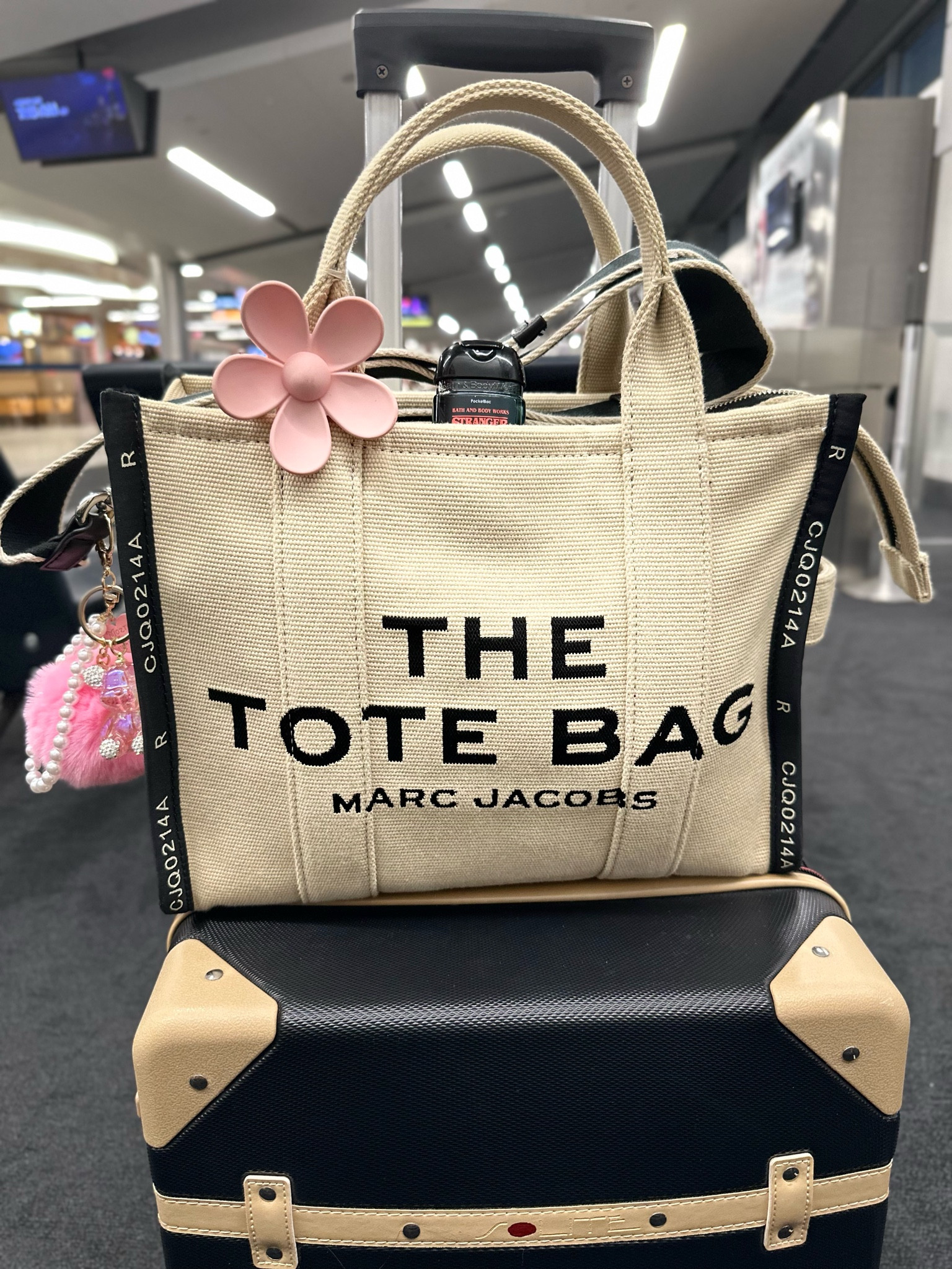 Perfect travel 🧳 

#LTKItBag #LTKStyleTip #LTKTravel