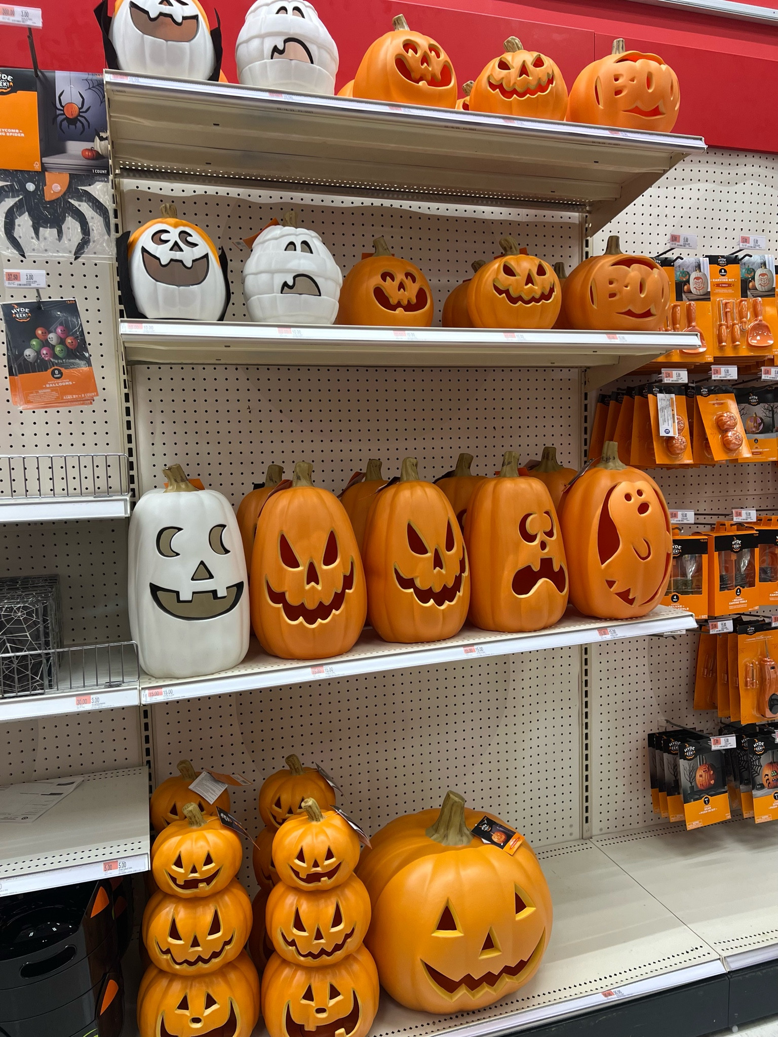 Light up Halloween jack-o’-lantern at Target 

#LTKHalloween #LTKHome #LTKSeasonal