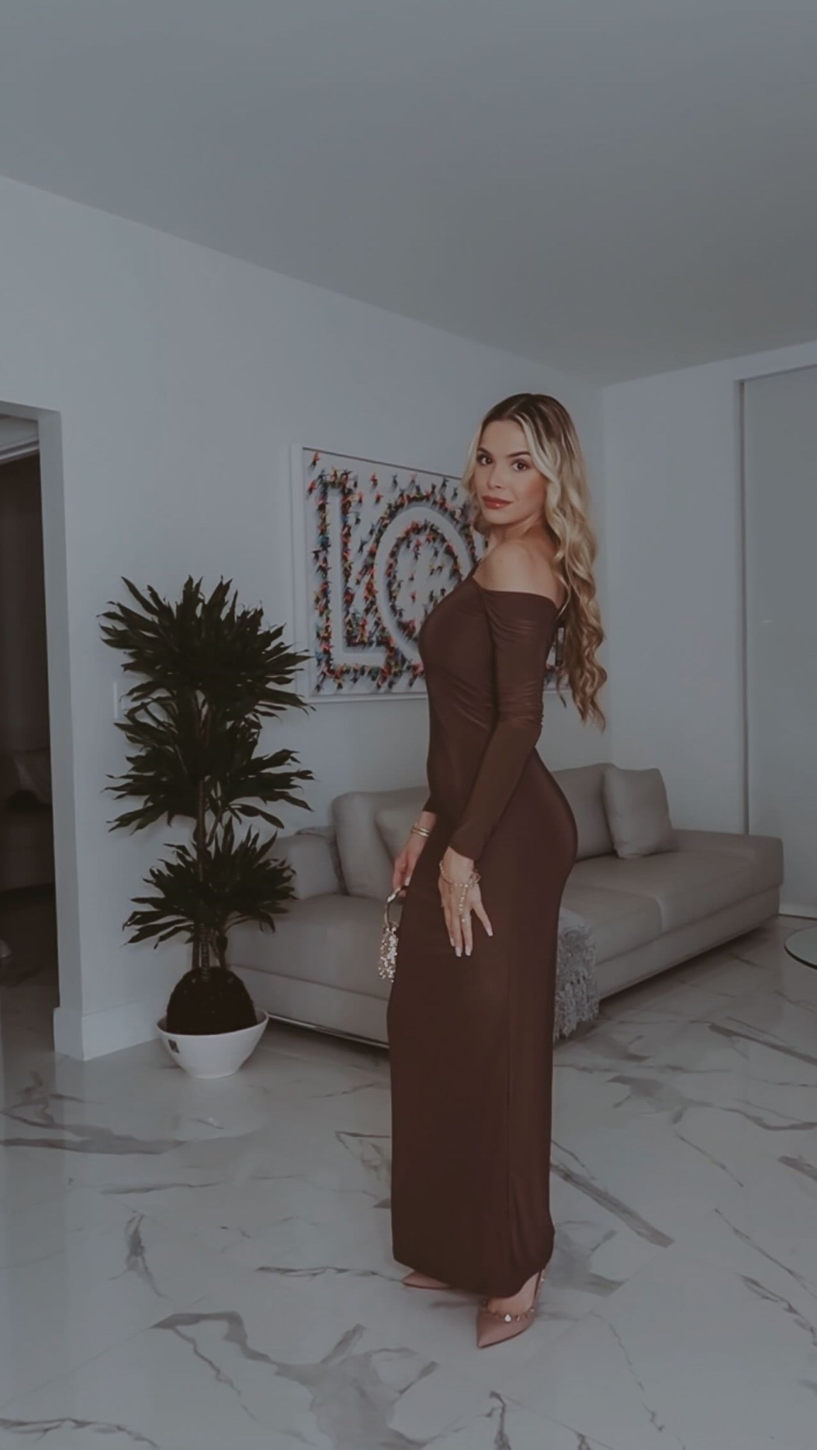 Which dress would you pick? I’m obsessed with both, especially cause they’re colors I’ve never worn before hehe 🤭 

If you haven’t checked out the @prettylittlething rebrand yet, this is your sign to do so! ✨

-
-
-
-
#whattowear #whattoweartoday #styleinspiration #styleinspo #styleinspired #outfittips #styletips #vacationoutfit #styletip #outfitideas #outfitdetails #whattowearnow #stylingtips #stylingvideo #vacationvibes #summeroutfit #summerstyle #summerlook