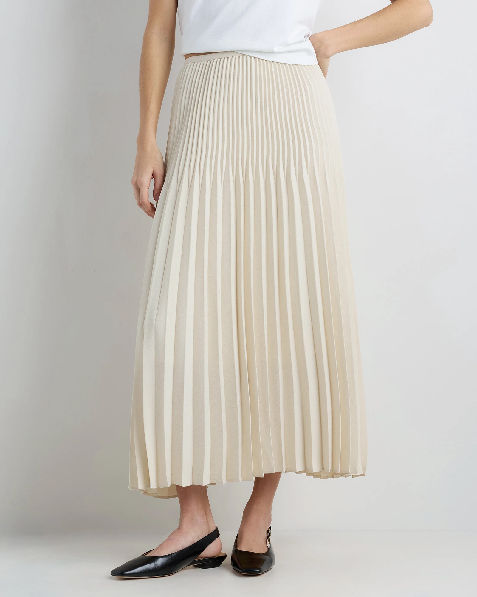 Quince | Women's Pleated Matte Midi Skirt in Coffee Bean Brown, Size Small, 100% Polyester | Quince