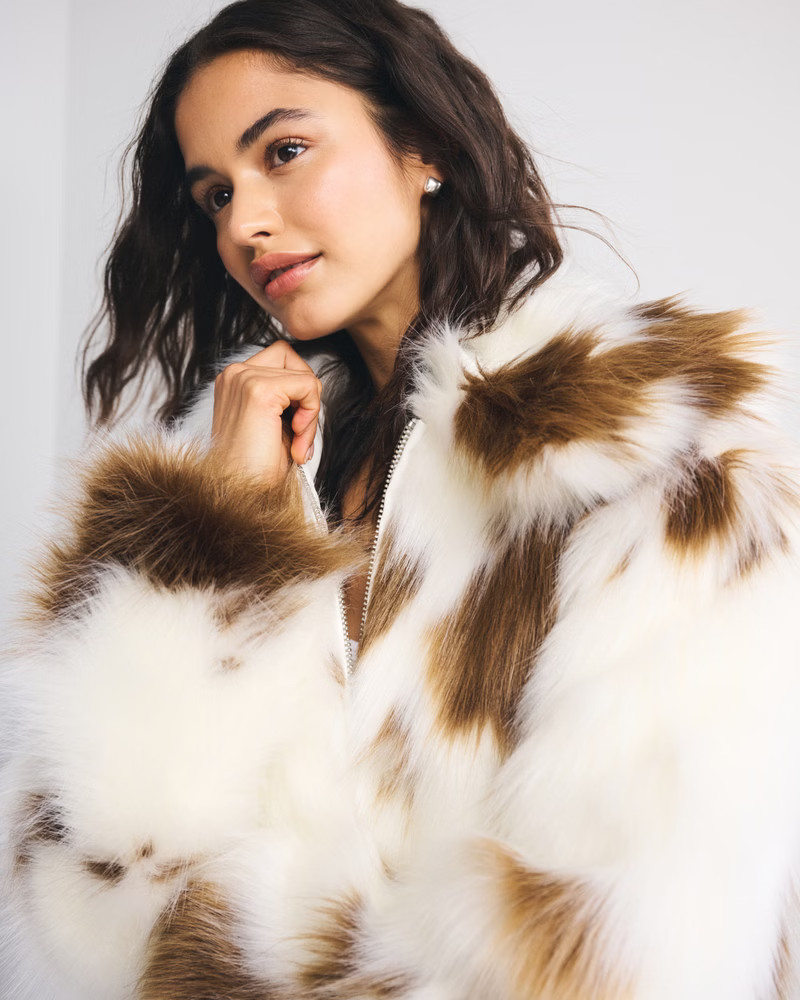 Women's Short Faux Fur Coat | Women's Coats & Jackets | Abercrombie.com | Abercrombie & Fitch (US)