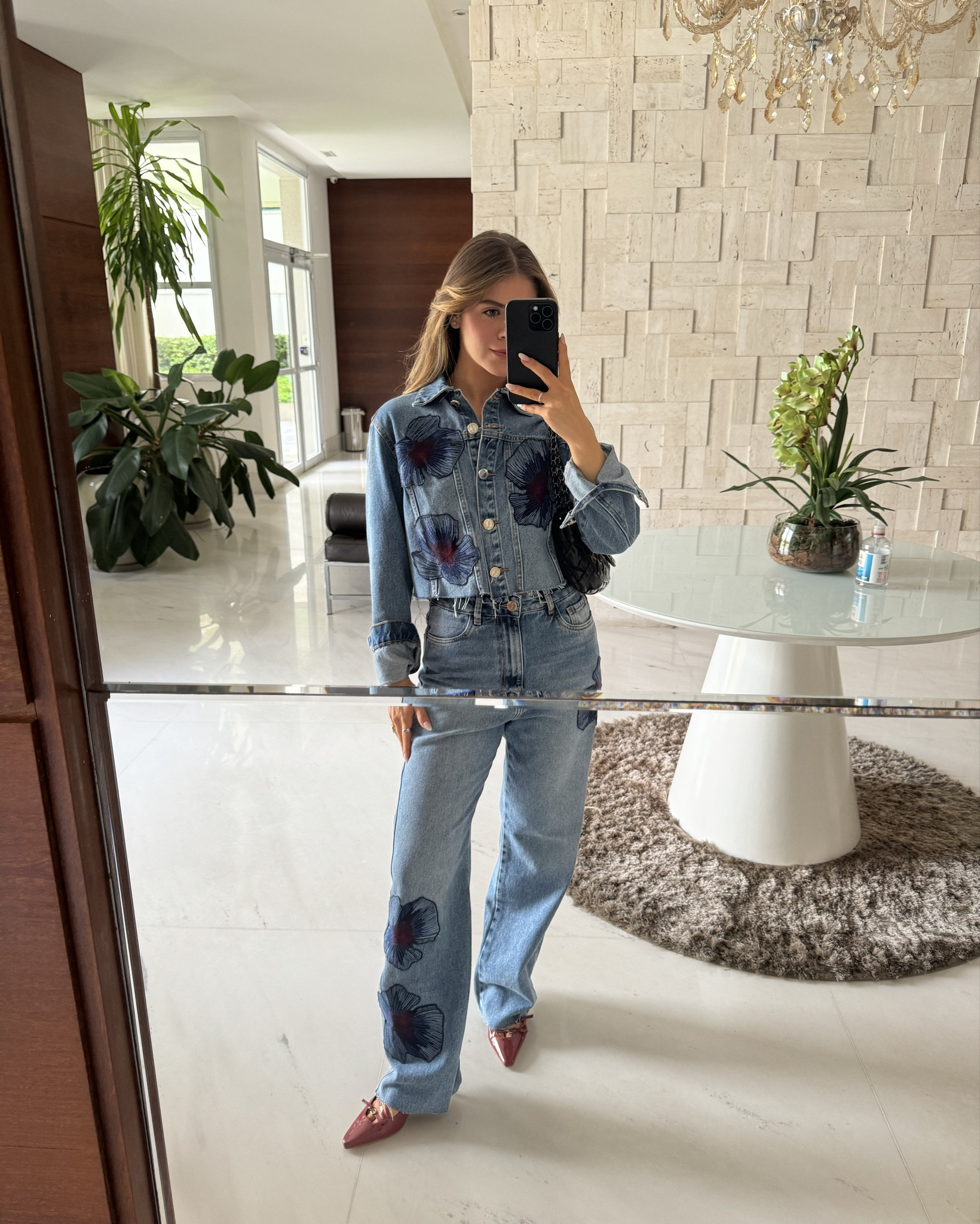 All jeans com aplicações de flores! Confortavel, versátil e estiloso
Usando tam P/36

#LTKbrasil