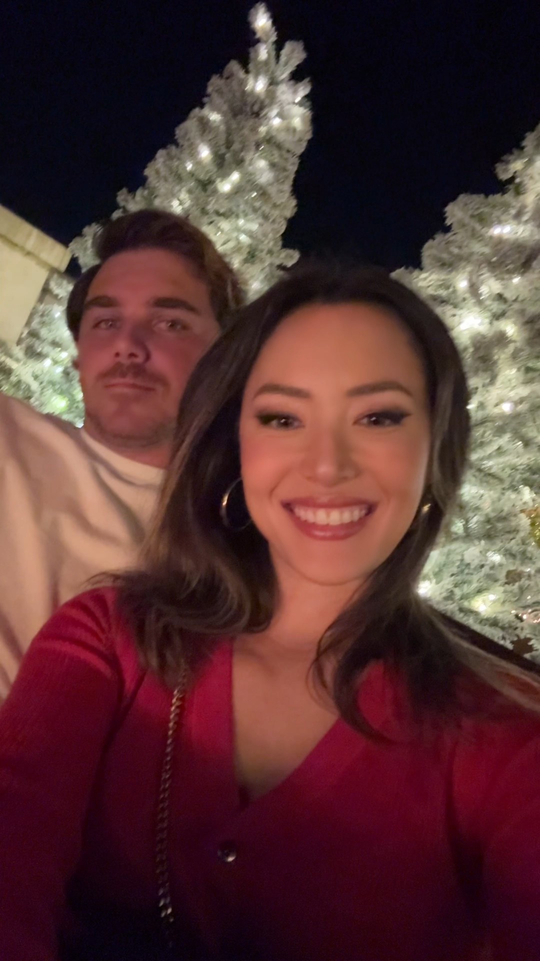 My cardigan is 50% off with code xtra! Wearing XS 

#LTKFindsUnder50 #LTKHoliday #LTKSaleAlert