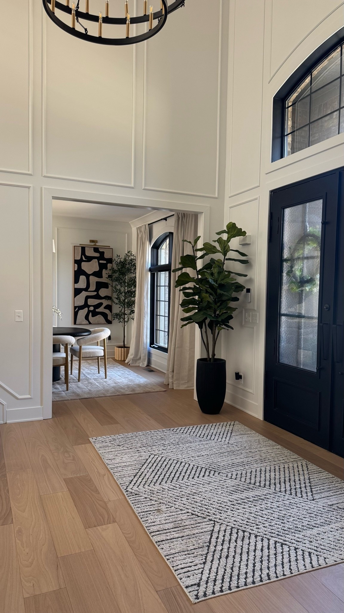 Geometric black and white entryway rug. One of my all time best sellers.

#LTKSaleAlert #LTKHome