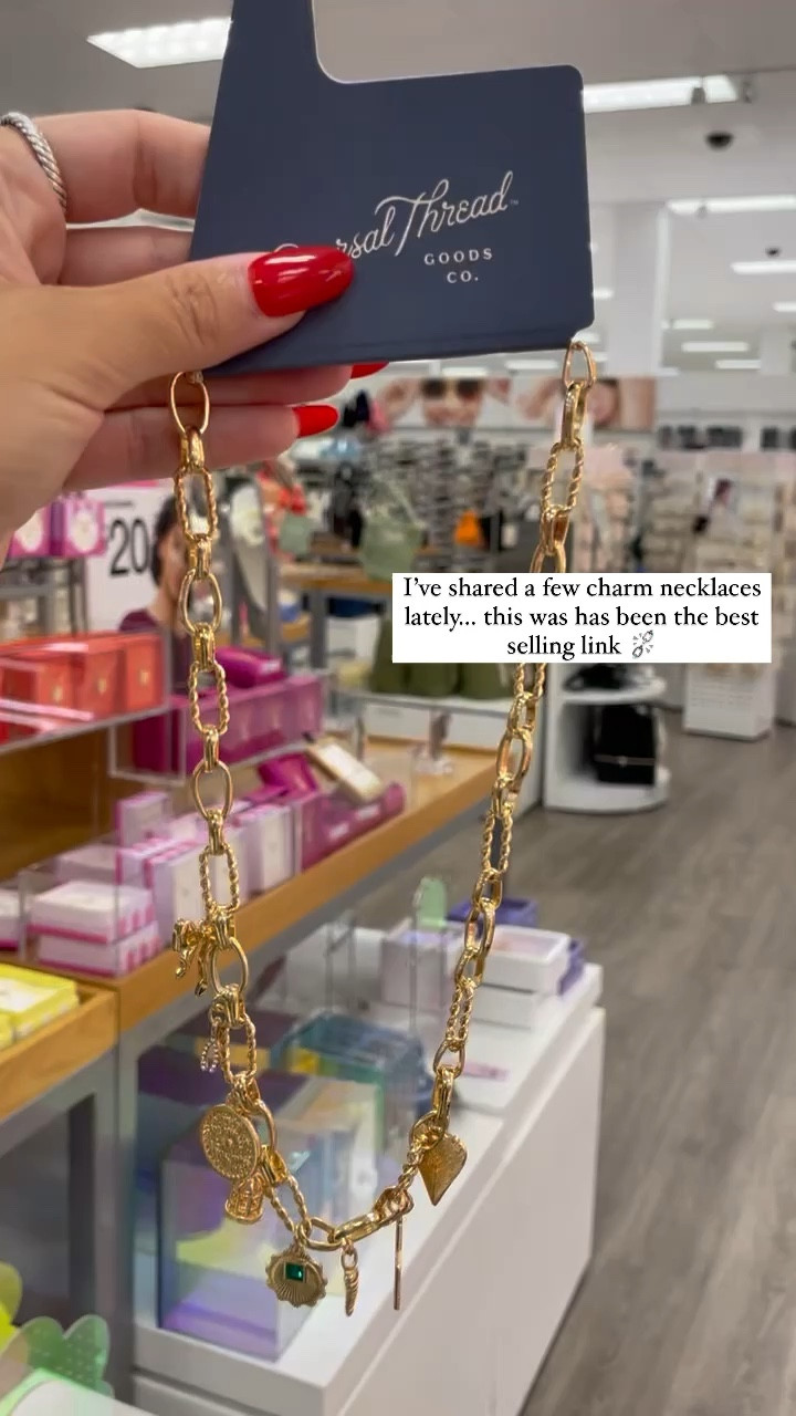 Loving the charm necklaces at Target right now 🪞🕊️🤍✨



#LTKStyleTip