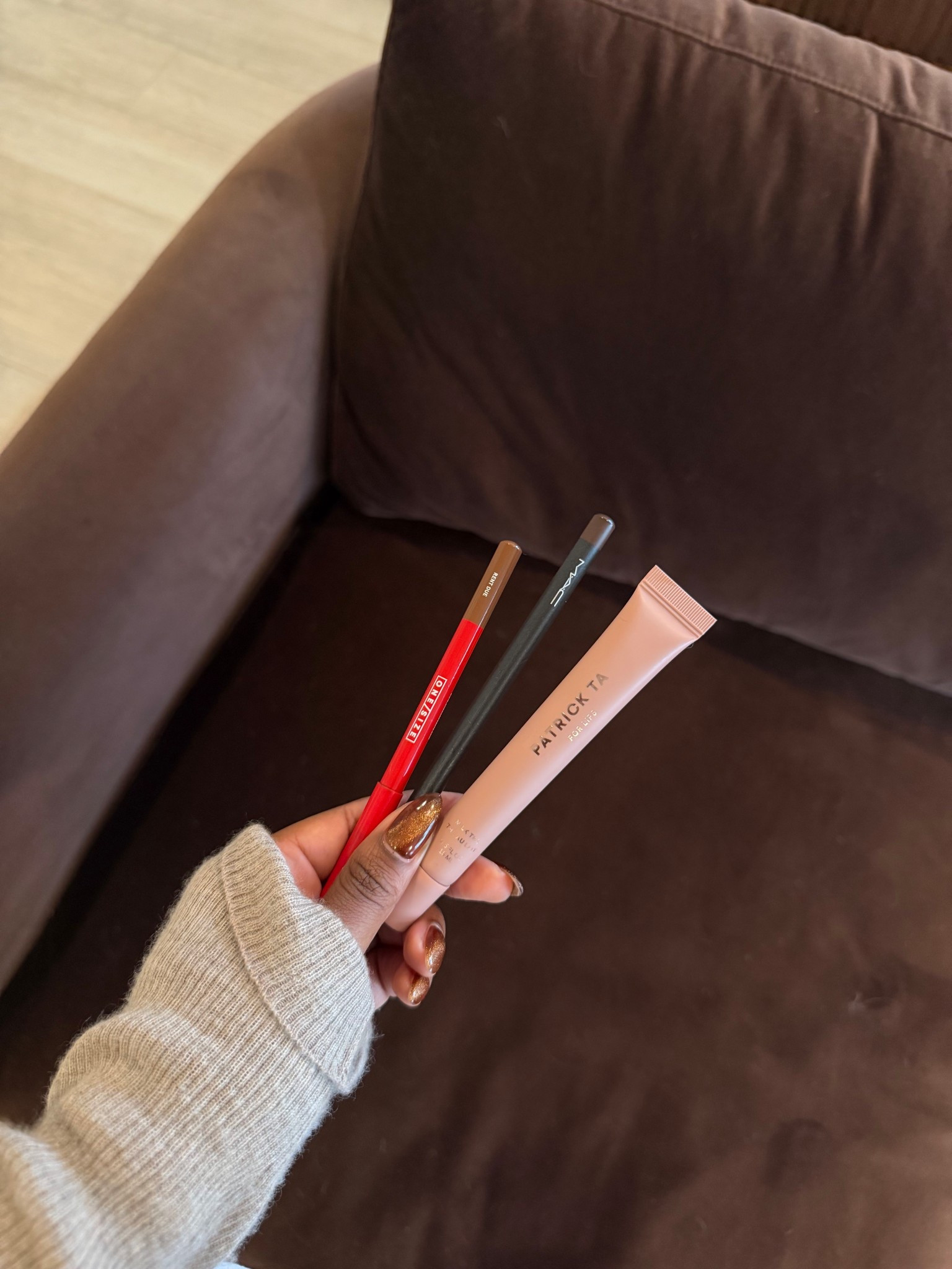 Today’s lip combo💋 

MAC cosmetics lip liner - shade “chestnut”
ONE/SIZE lip liner - shade “rent due”
Patrick Ta Beauty lip balm - shade “milk tea"

#LTKBeauty