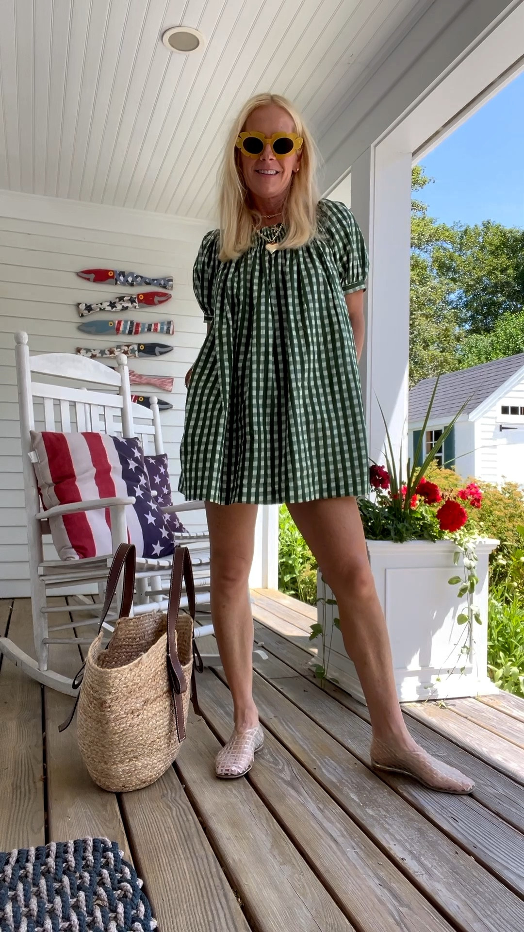 Darling Loungewear’s set is a go to for spring summer! Just released the green and white gingham again and it’s so good! TTS, I’m in a small!