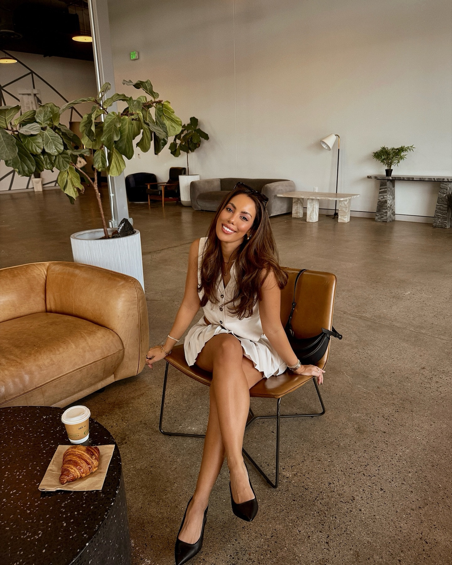 May I have a Monday sized cup of coffee to go please? ☕️ @peppermayo #peppermayo