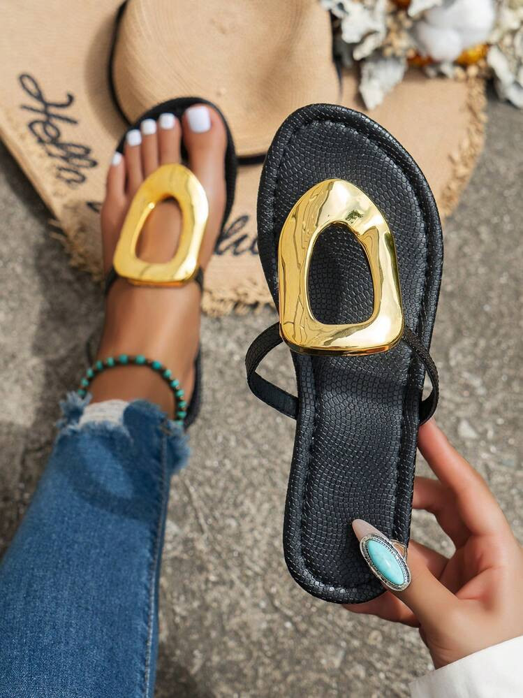 Wide Fit Women's Circle Gold Decorative Buckle Hollow Out Thong Flat Sandals, Summer Holiday Styl... | SHEIN
