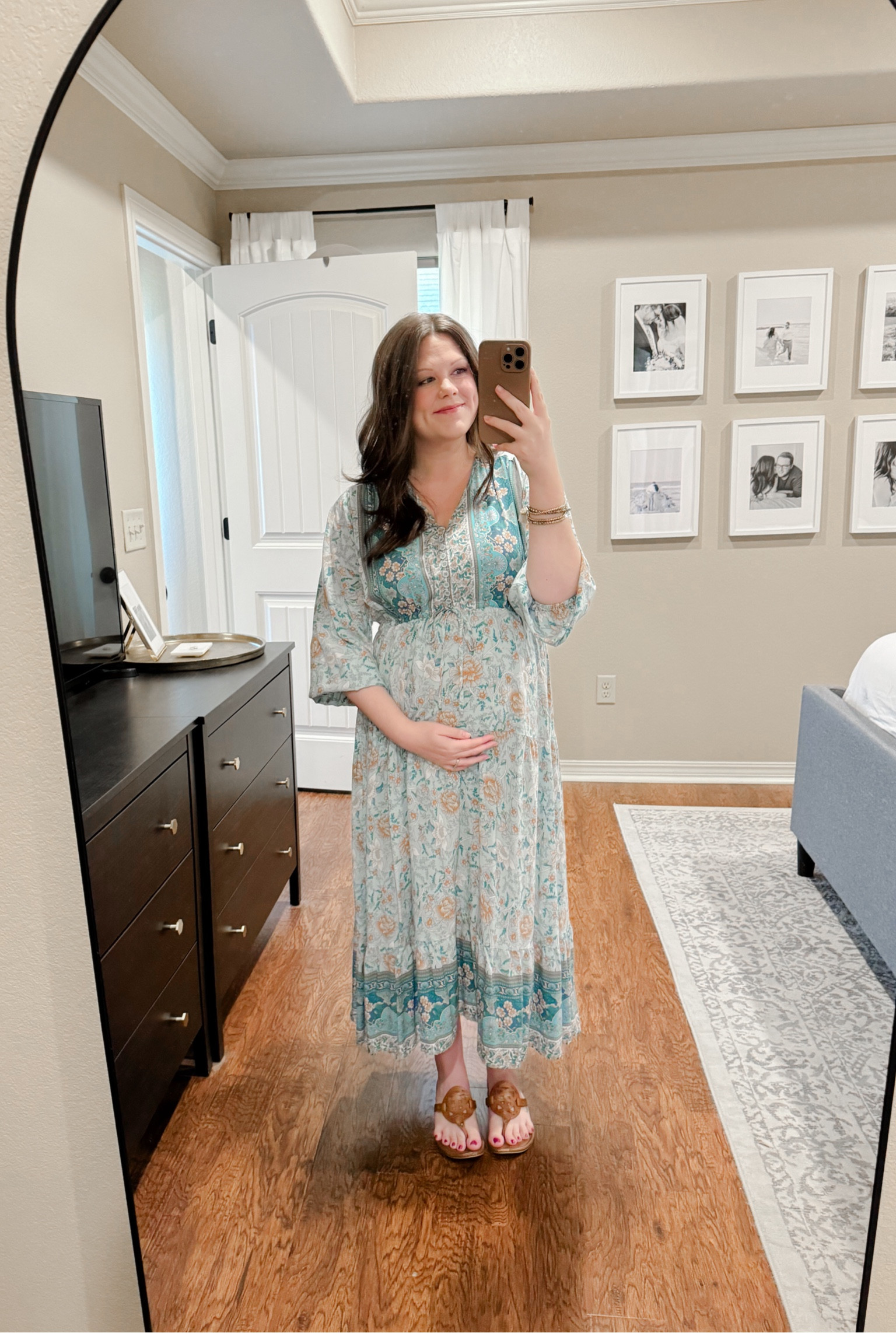 Bump friendly Amazon dress. Wearing XL.

#amazon #amazondress #amazonfinds #bumpfriendly #maternityoutfits #amazonmaternity 