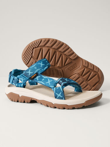 Easy Street Leather Sandals | Title Nine