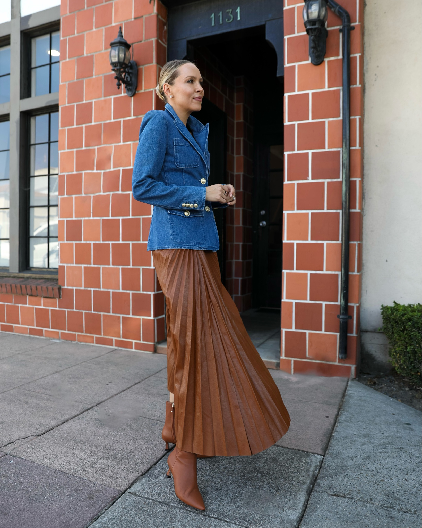 Saks Friends & Family sale started today! Rounding up lots of favorites for fall, from faux leather to trending denim, and always a little sparkle. Friends & Family! 25% OFF* New Arrivals, 20% OFF* Select Jewelry! Valid 9/22-10/1. Shop Now!@Saks #Saks #SaksPartner

#LTKfindsunder100 #LTKsalealert #LTKfindsunder50