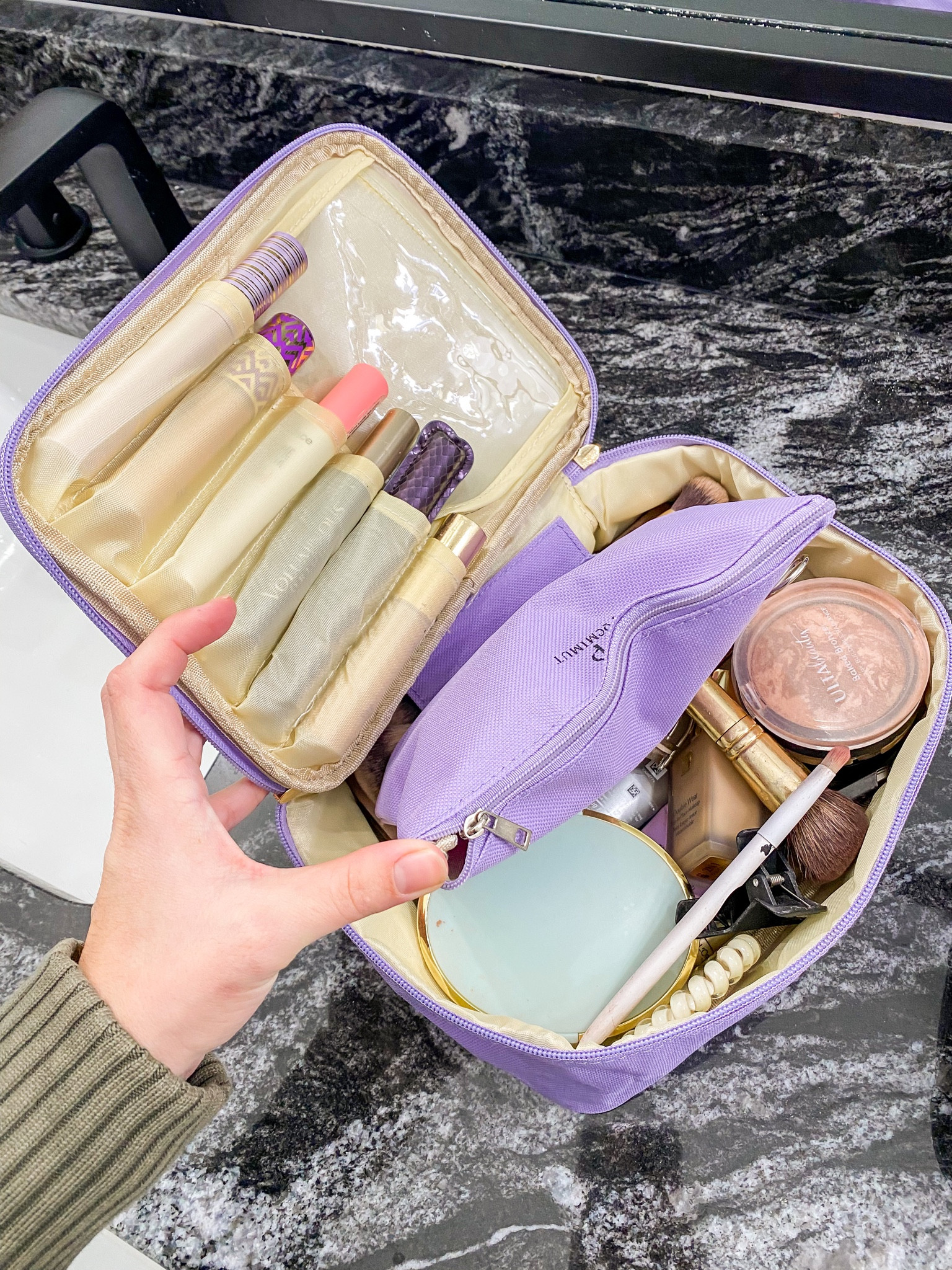 New oversized/large makeup bag!! 
Perfect for everyday use or travel.
Lots of colors✨

#LTKitbag #LTKbeauty #LTKtravel