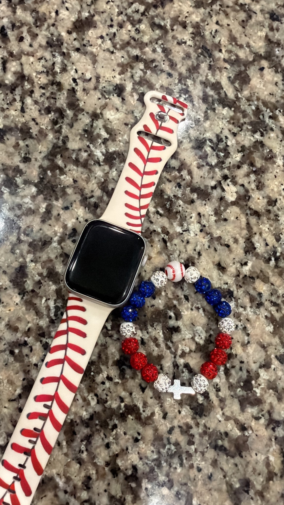 Baseball accesorios for mom 